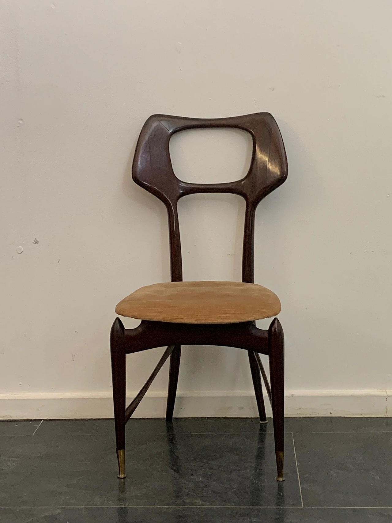 6 Mahogany chairs with brass tips, 1950s 15