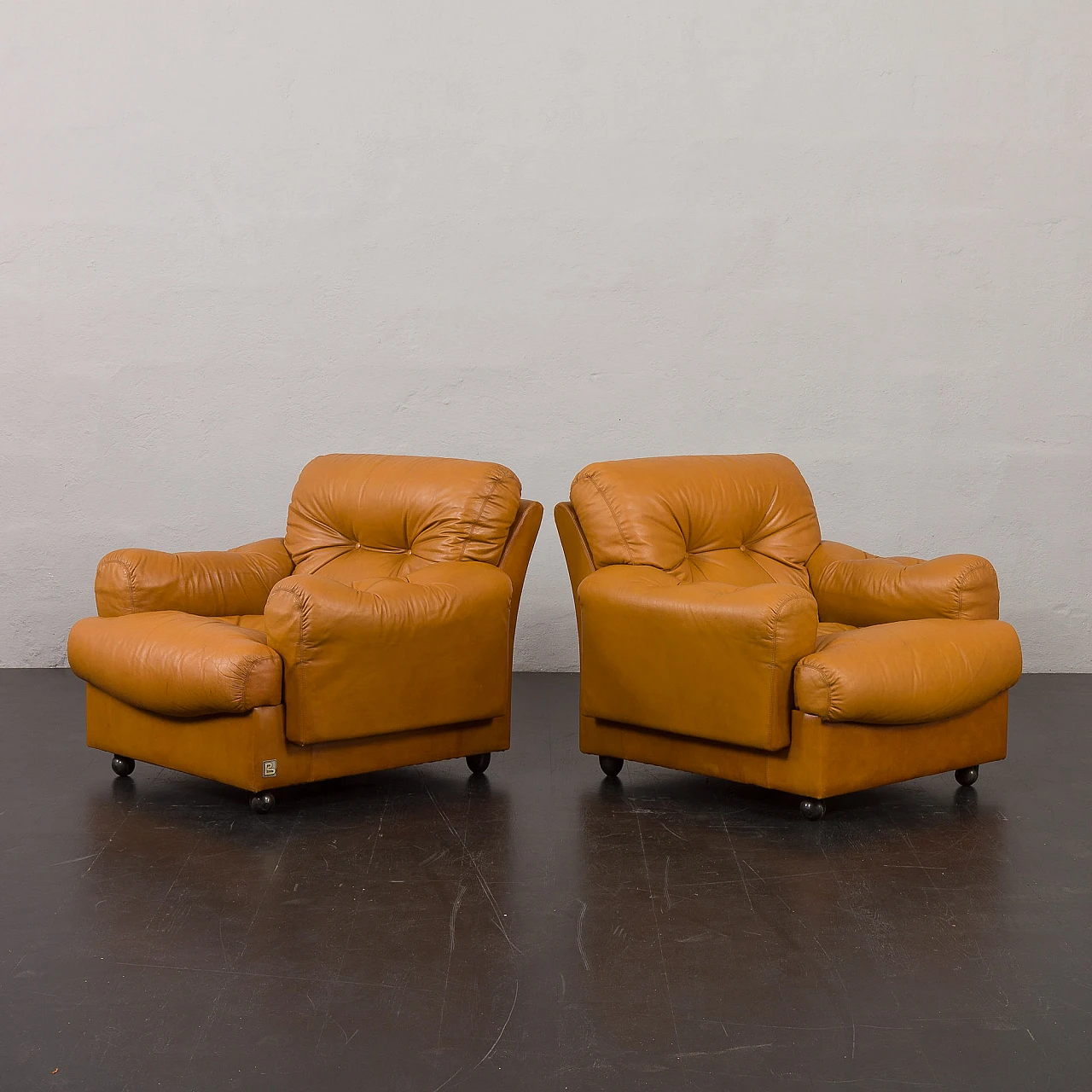 Pair of cognac leather lounge chairs by Busnelli, 1970s 13