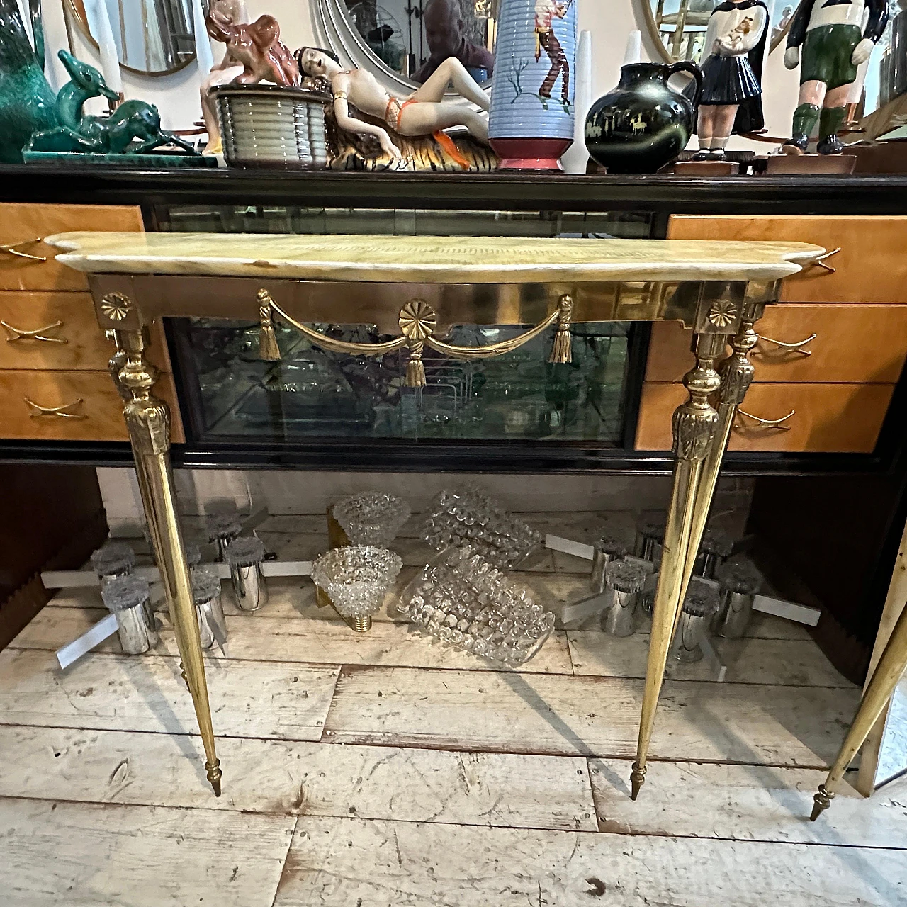 Pair of Neoclassical brass and onyx marble console tables, 1950s 20