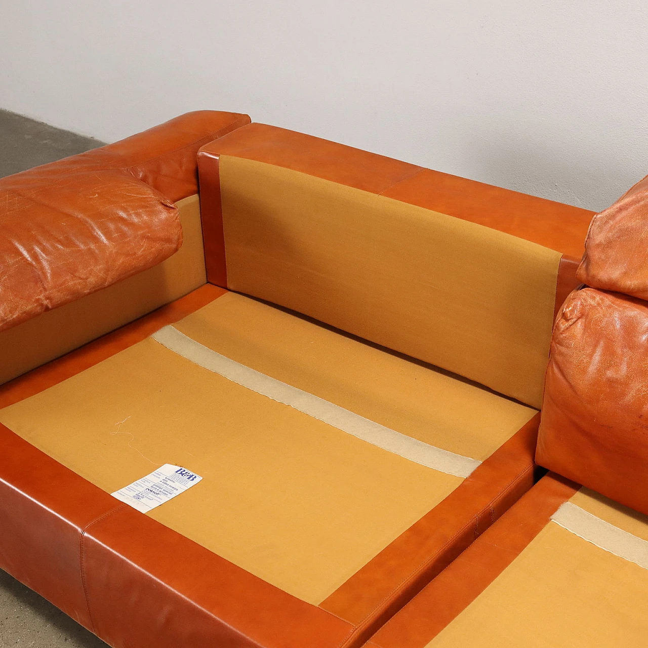 Erasmo leather sofa by Afra e Tobia Scarpa for B&B, 1970s 9