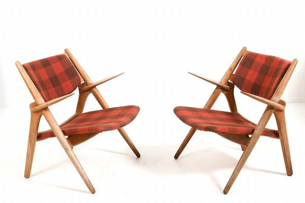 Pair of armchairs CH-28 by H. J. Wegner for C. Hansen & Son, 1950s 3