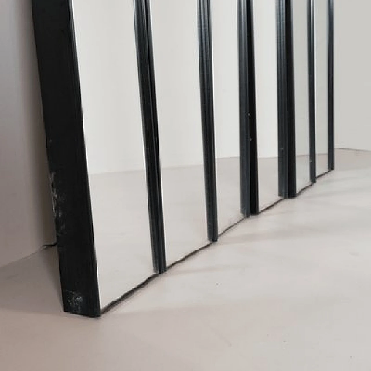 6 Gronda wall mirrors by Luciano Bertoncini for Elco, 1975 2