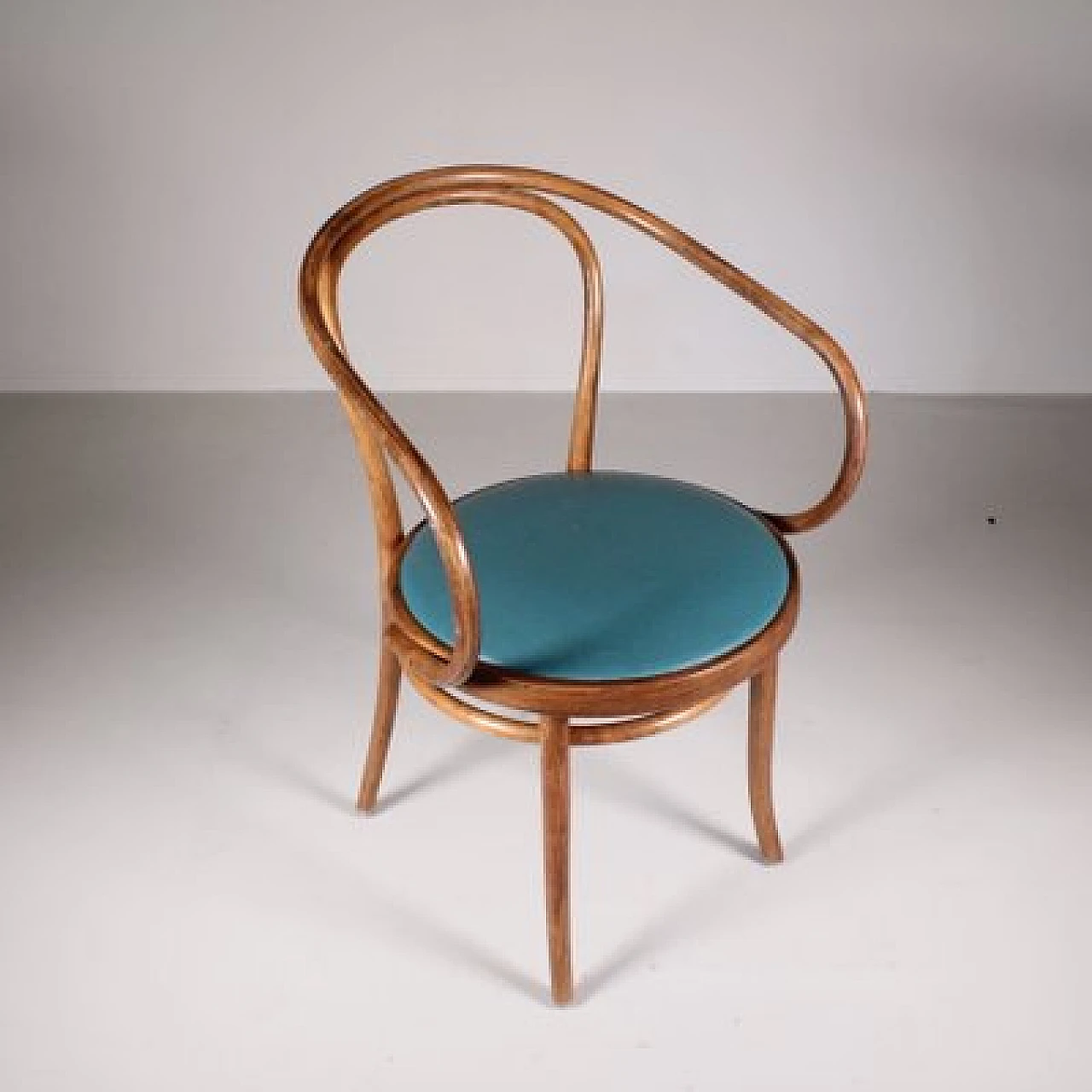 10 Wooden chairs by Thonet, 1930s 4