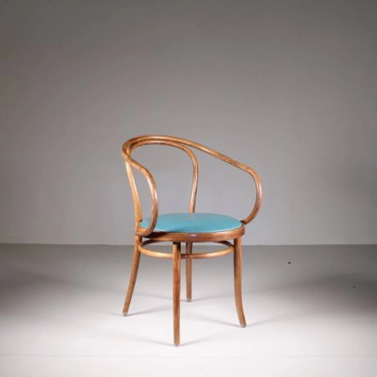 10 Wooden chairs by Thonet, 1930s 7