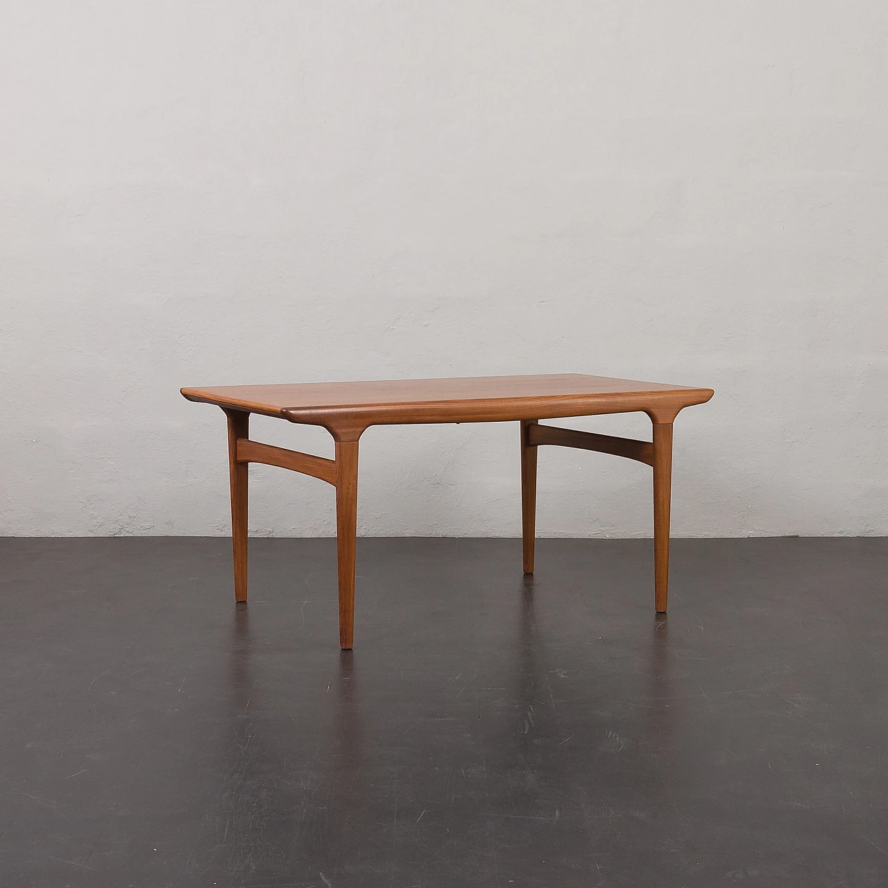 Dining table in wood by J. Andersen for U. Møbelfabrik, 1960s 10