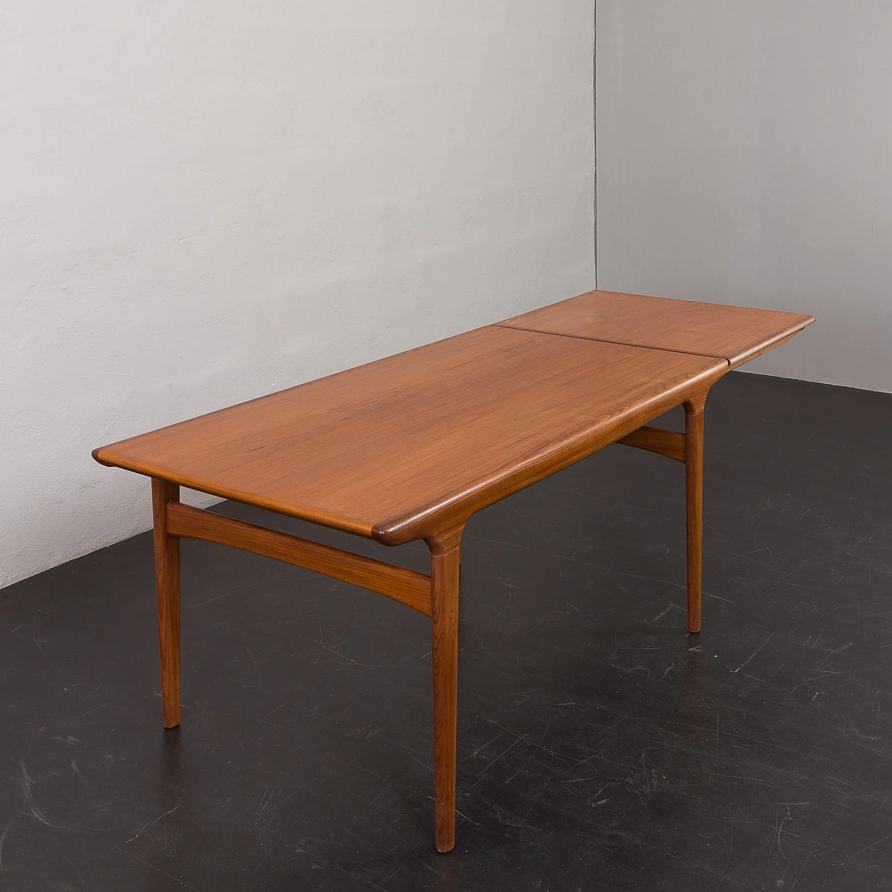 Dining table in wood by J. Andersen for U. Møbelfabrik, 1960s 12