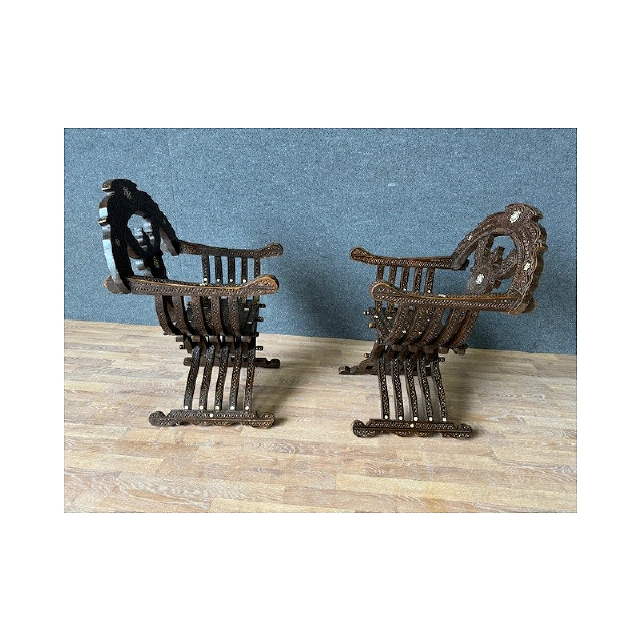 Pair of carved walnut armchairs with shell inlays, late 19th century 11