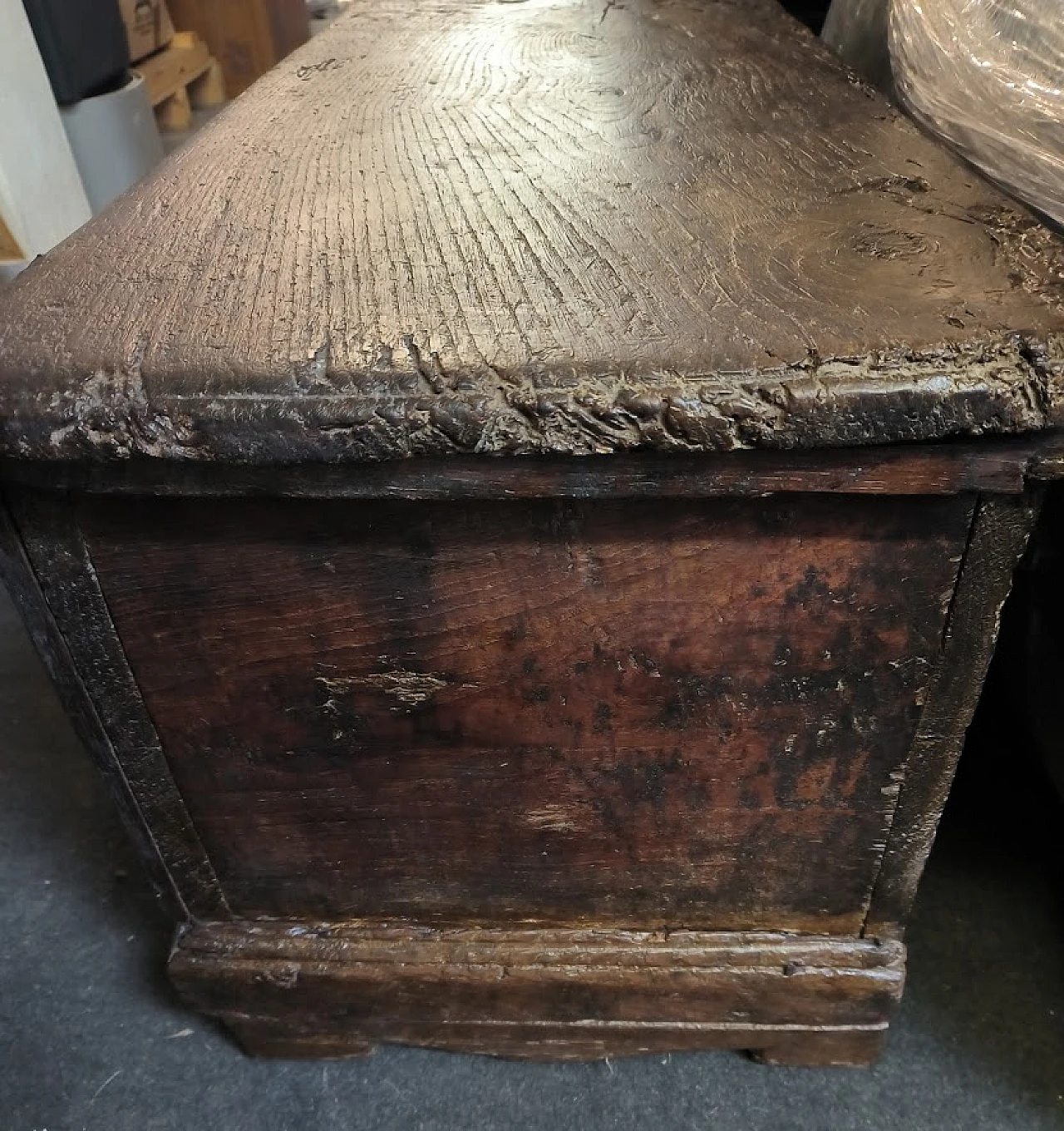 Chestnut wood chest, 18th century 14
