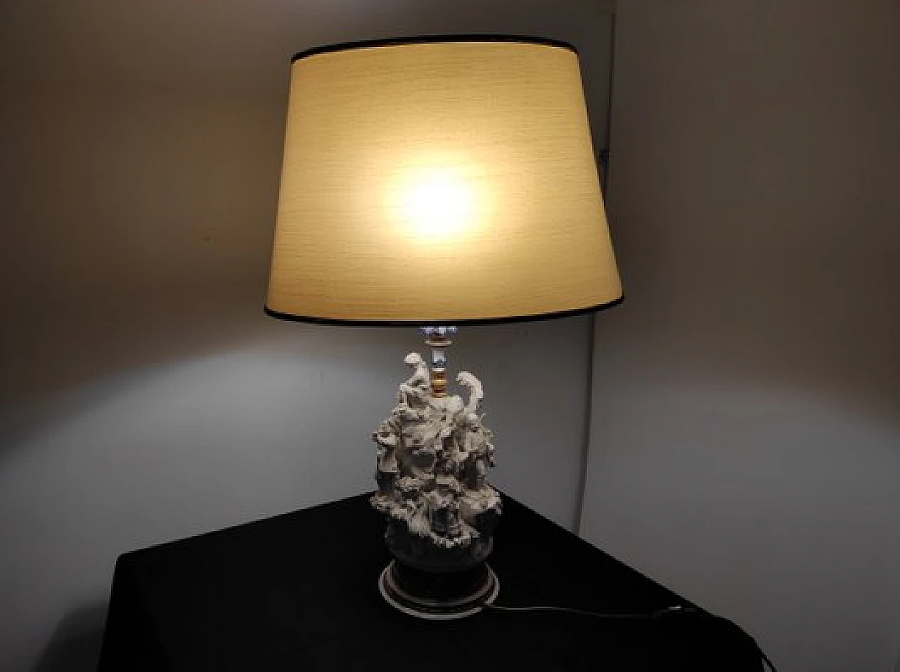 Table lamp with porcelain base by Mangani, 1980s 8
