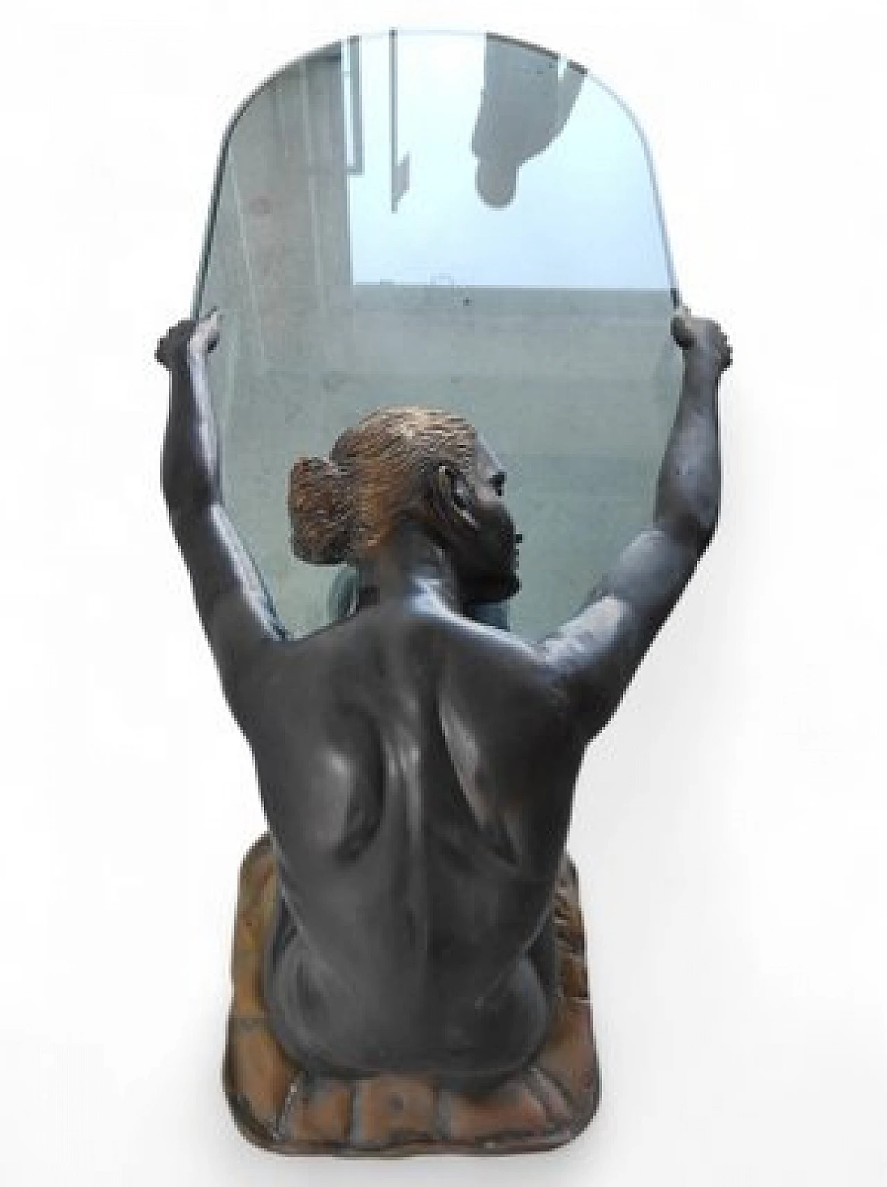 Tavolino in cristallo con scultura di donna seduta in bronzo, anni '80 2
