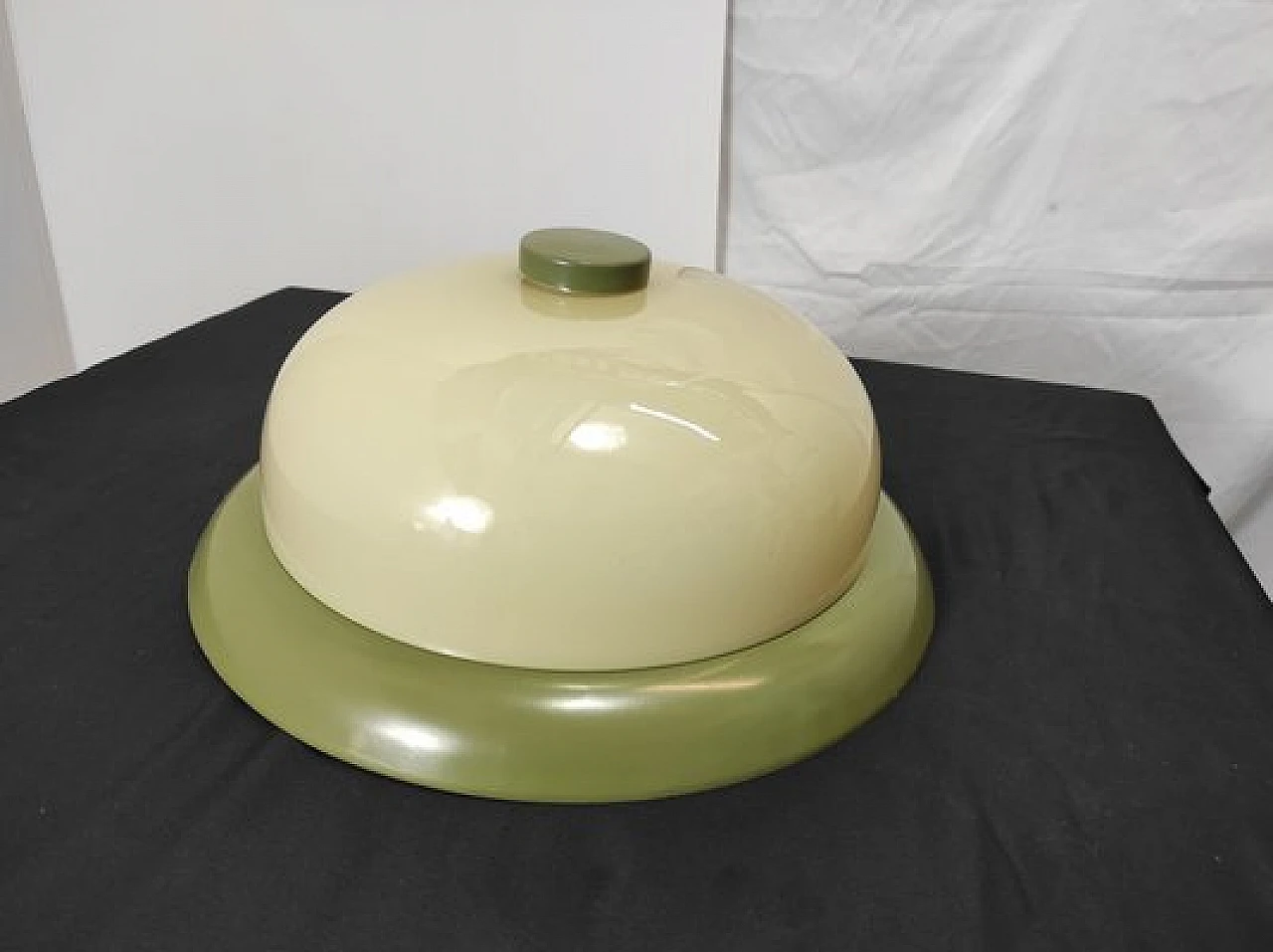 Round ceiling light in green acrylic glass, 1960s 2