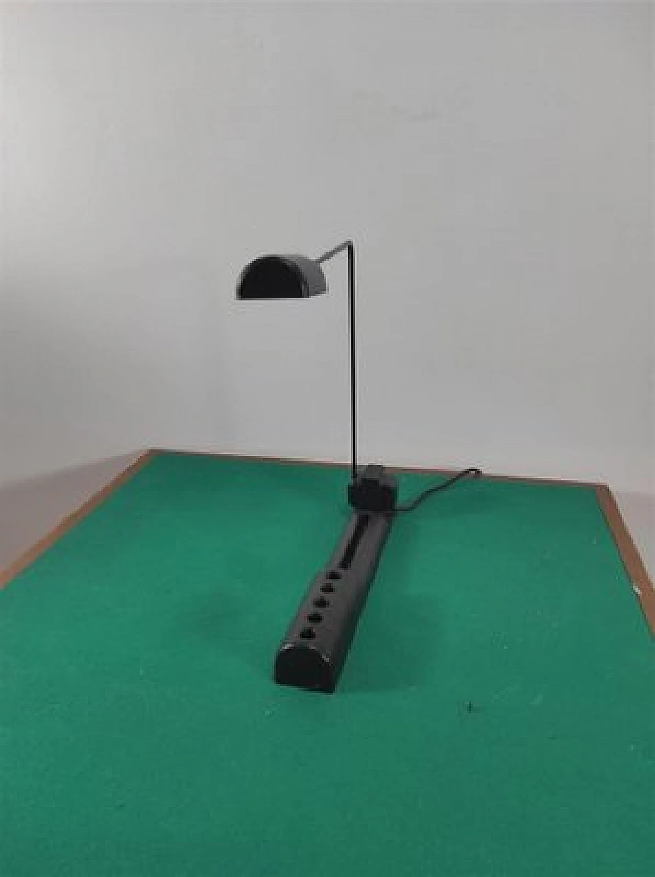 Office table lamp in black metal attributed to T. Cimini, 1980s 2