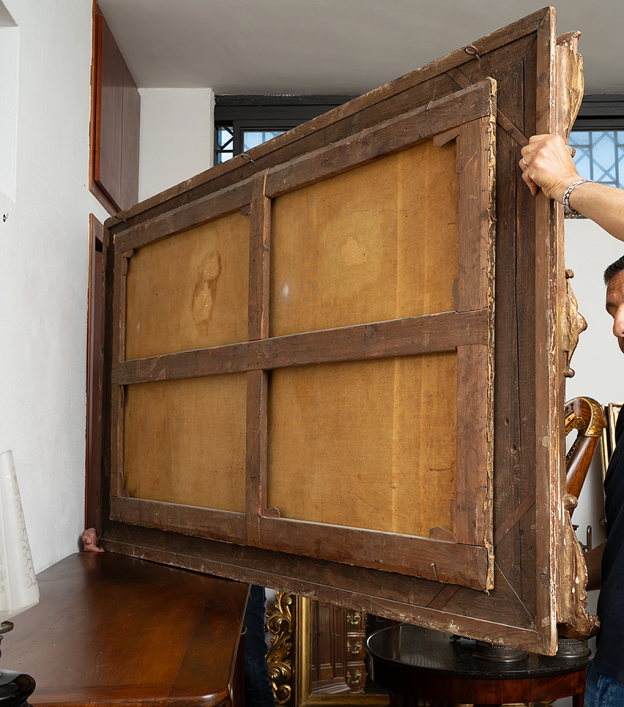 Oil on canvas with gilded and carved wooden frame, 19th century 6