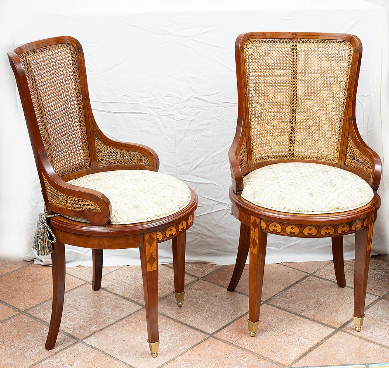 8 French Napoleon III chairs in wood and Vienna straw, 19th century 6