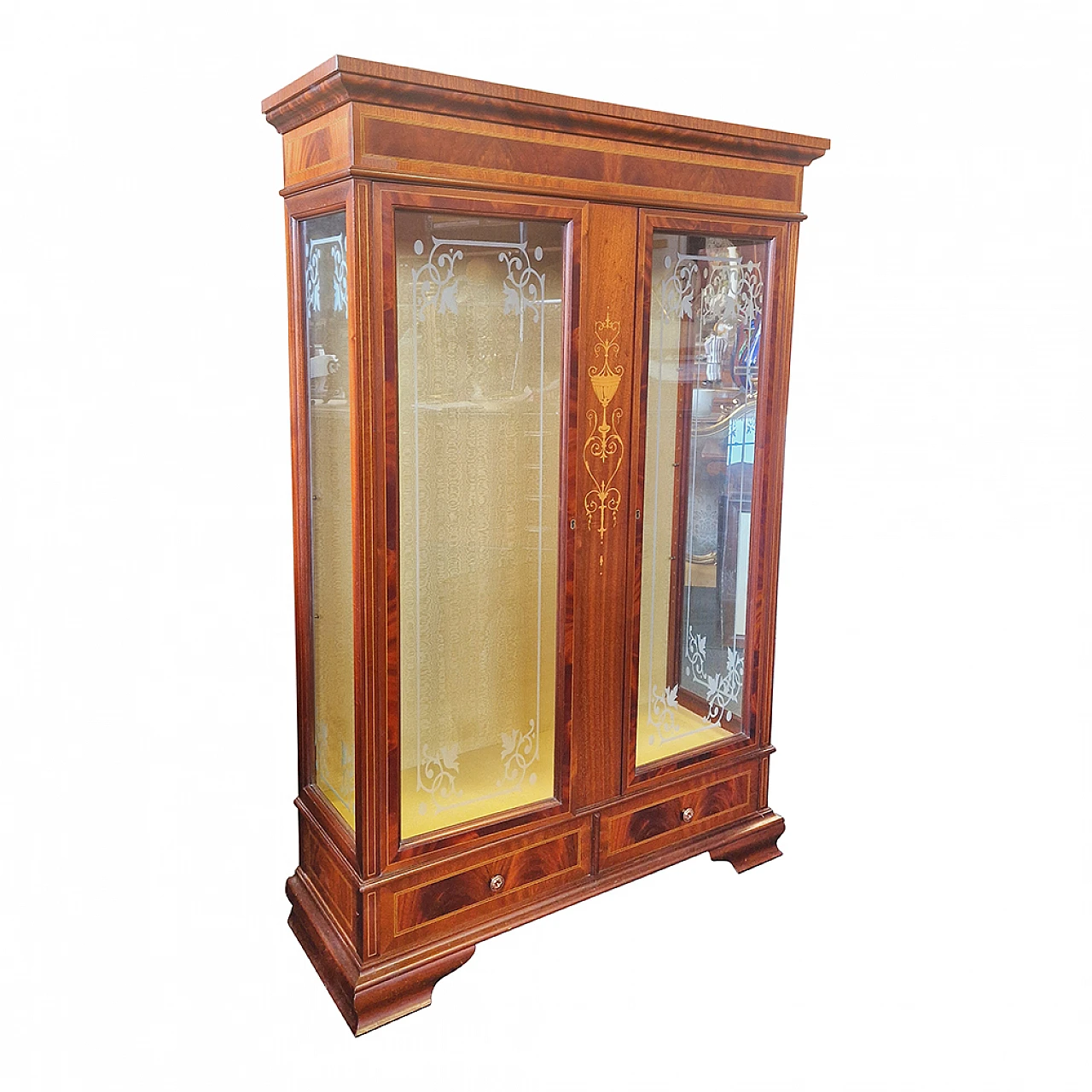 Mahogany feather display cabinet with inlays and engraved glass 1