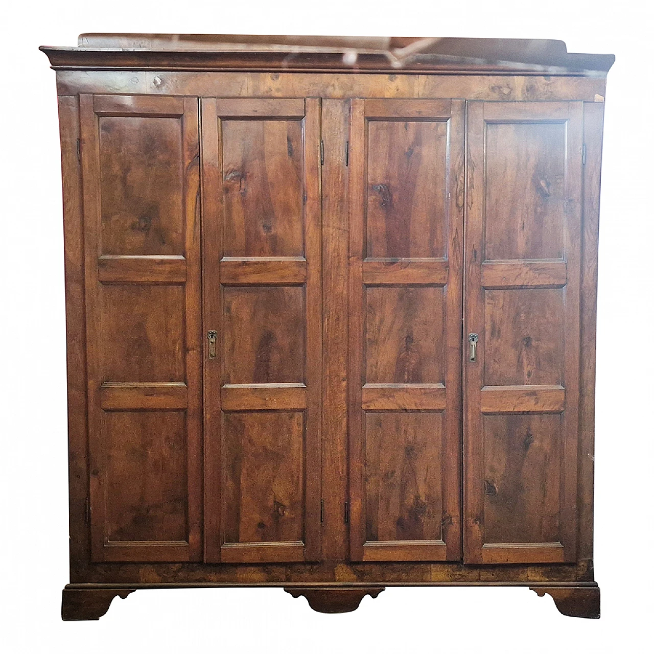 Piedmontese walnut four-door wardrobe, 18th century 1