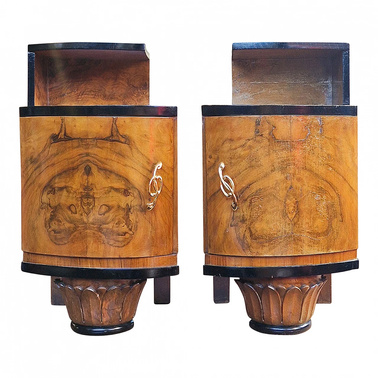 Pair of Art Deco bedside tables veneered in walnut briar, 1930s 1