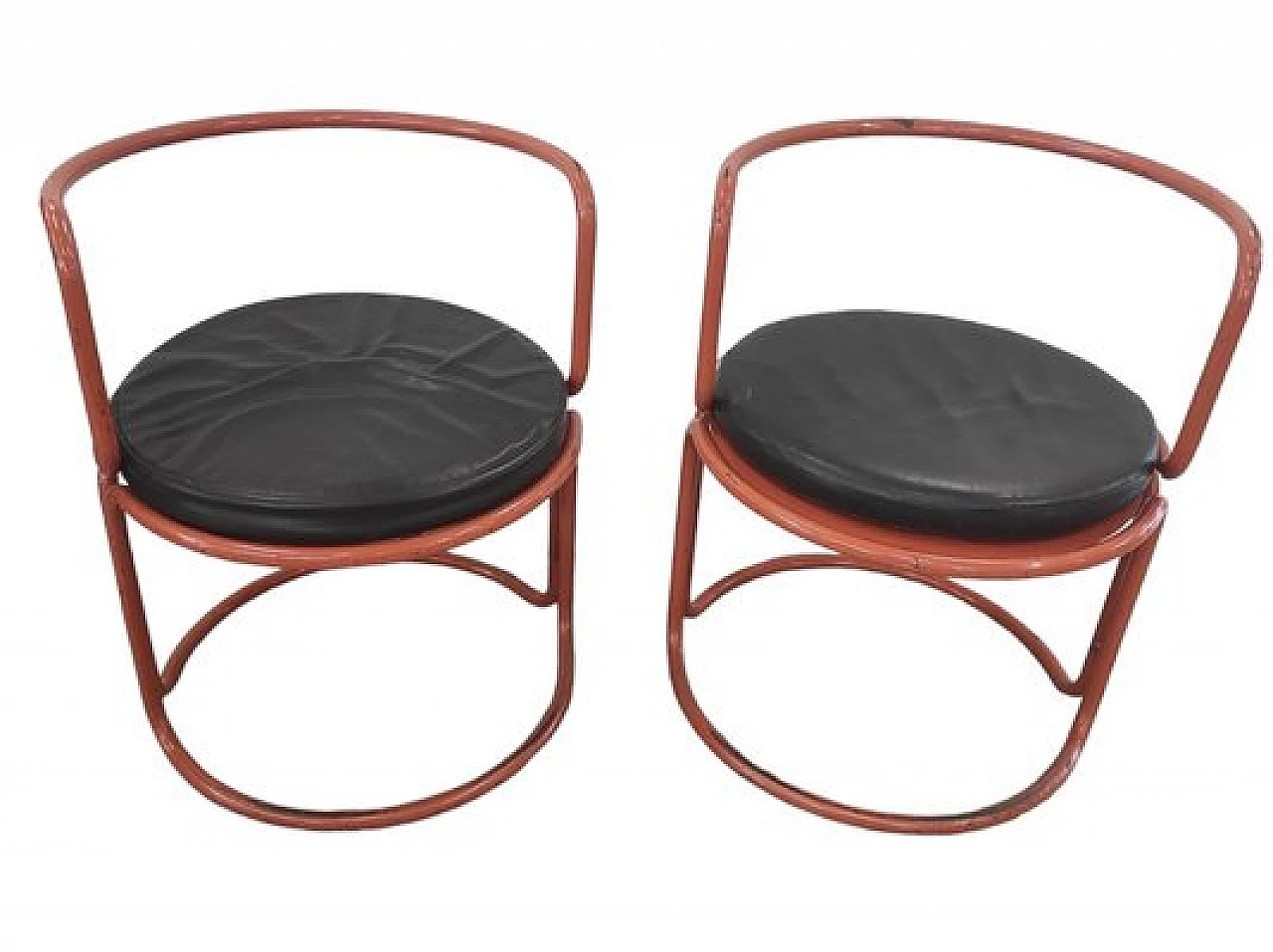 Pair of garden chairs in red metal by Gae Aulenti, 1960s 2