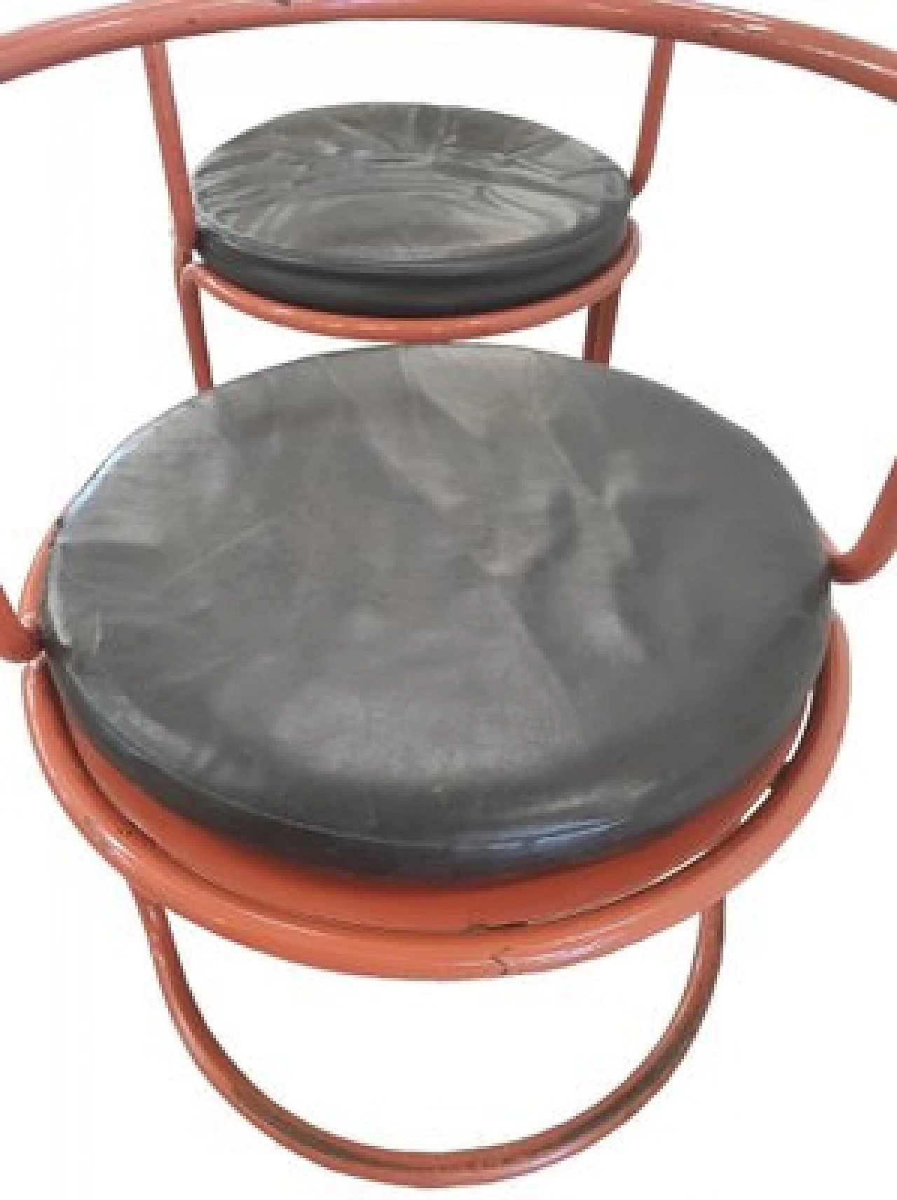 Pair of garden chairs in red metal by Gae Aulenti, 1960s 4