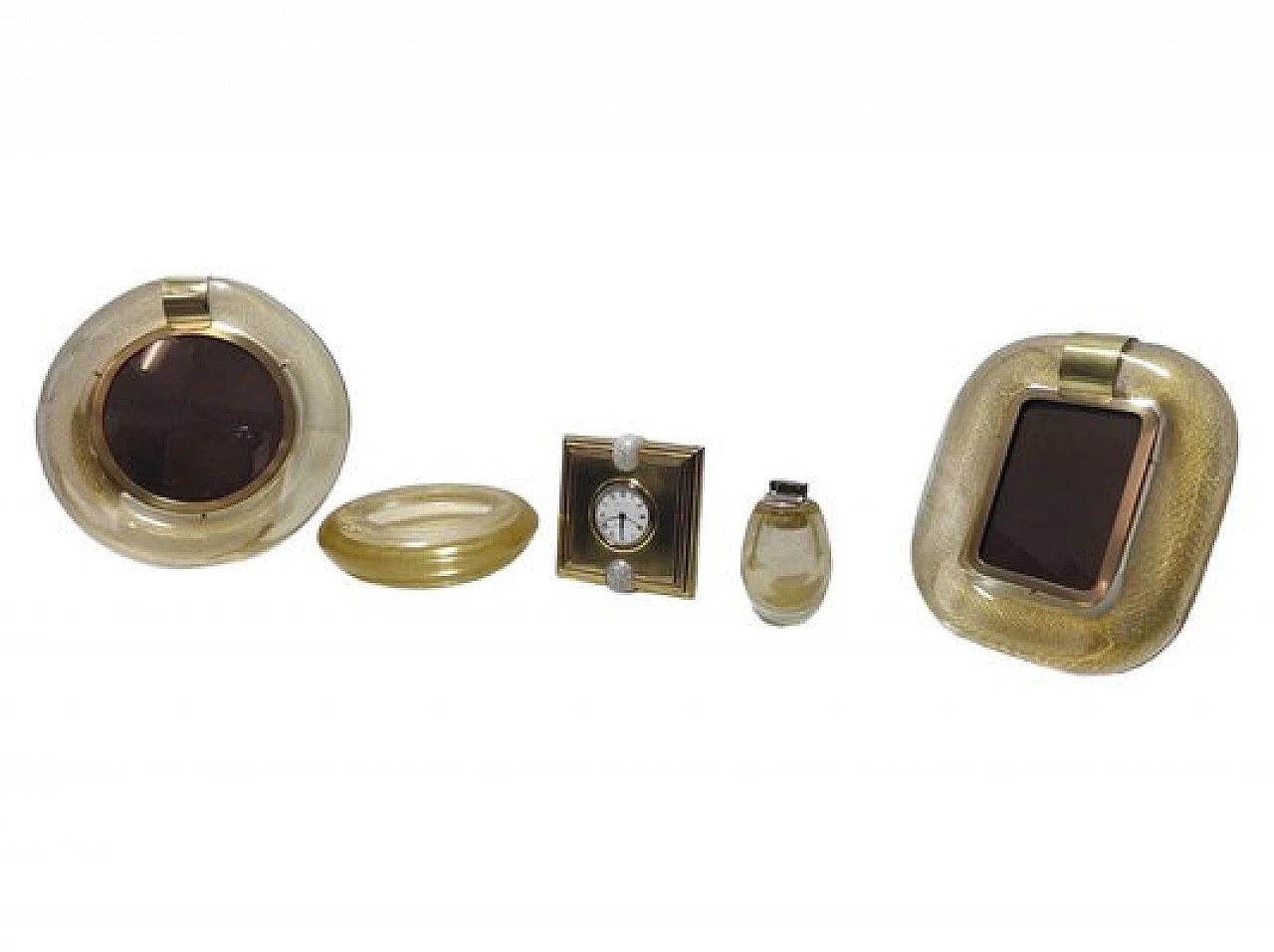 Portafoto, accendino, posacenere e orologio di T. Barbi, anni '60 15