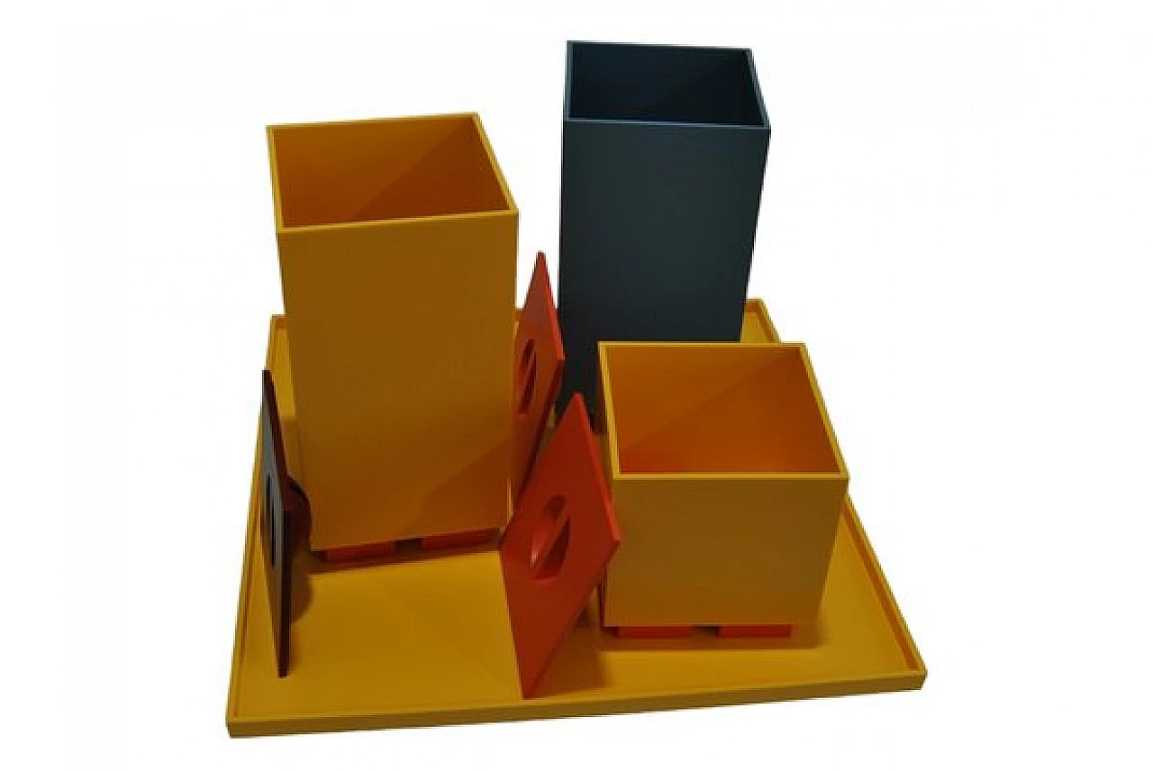 4 Containers and trays in plastic by Michael Graves for Alessi, 1990s 5