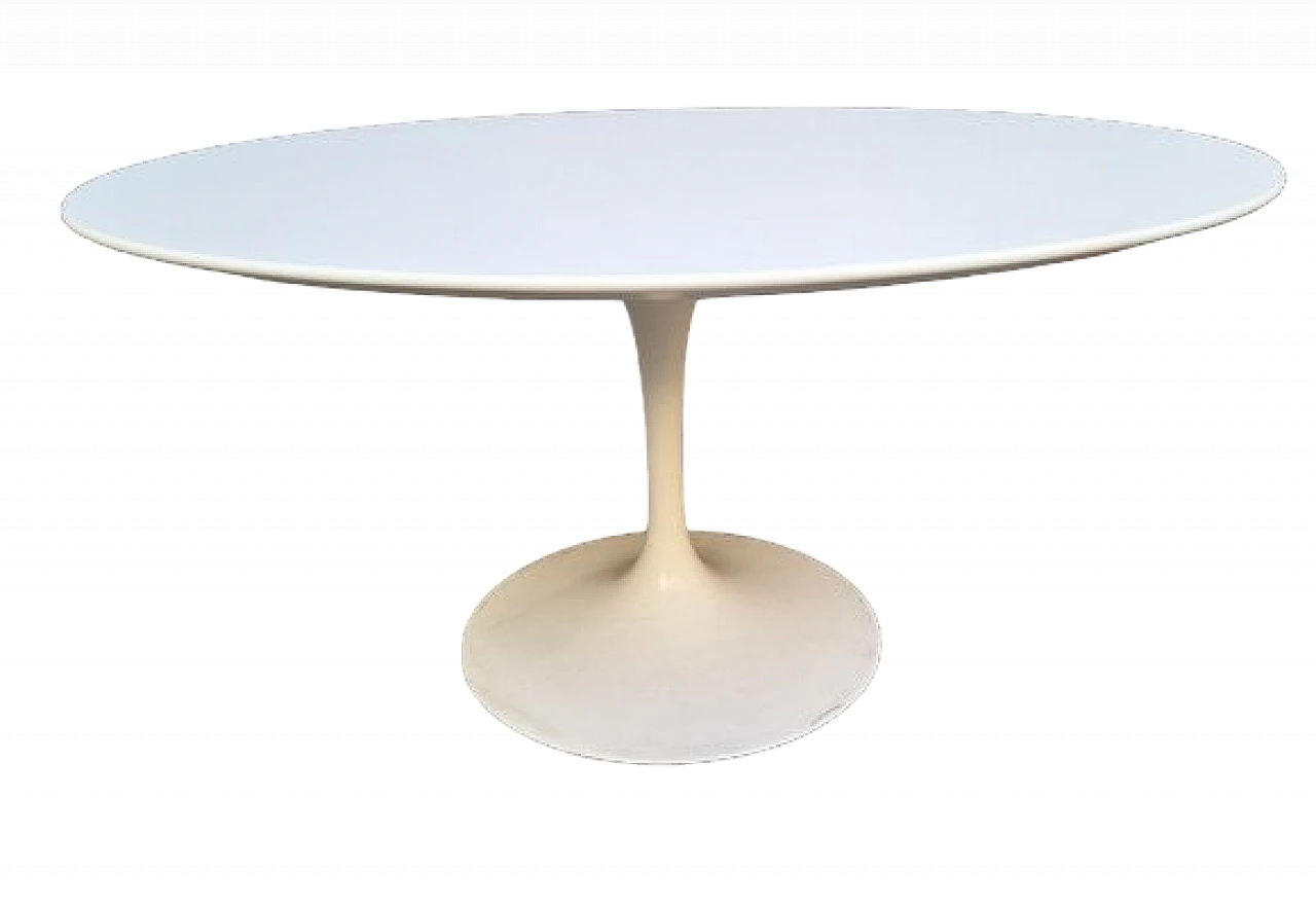 Tulip table by Eero Saarinen for Knoll, 1960s 17