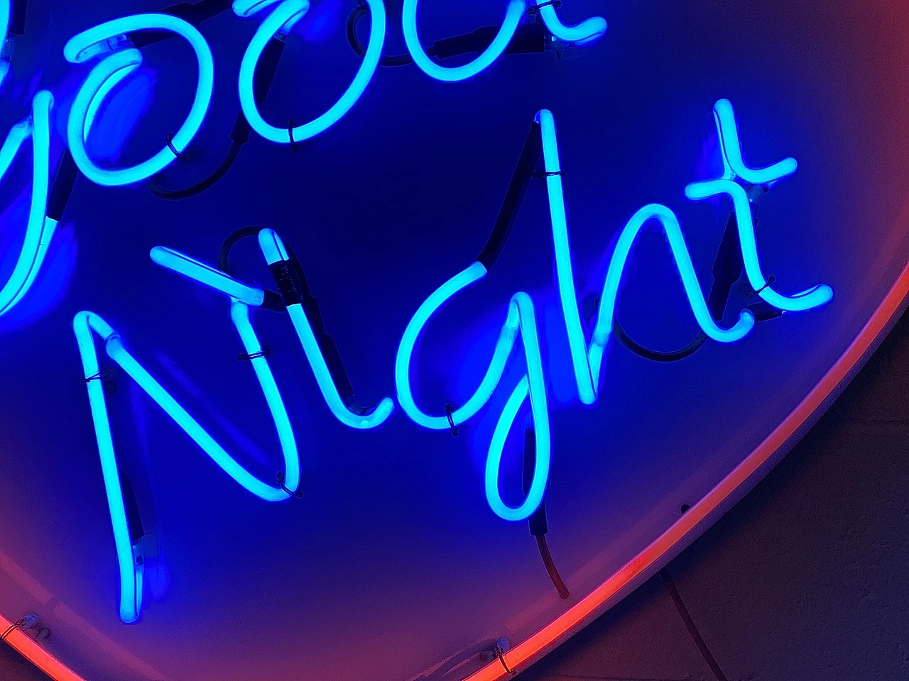 Insegna al neon Good Night blu e rosa a forma di cuore, anni '80 6