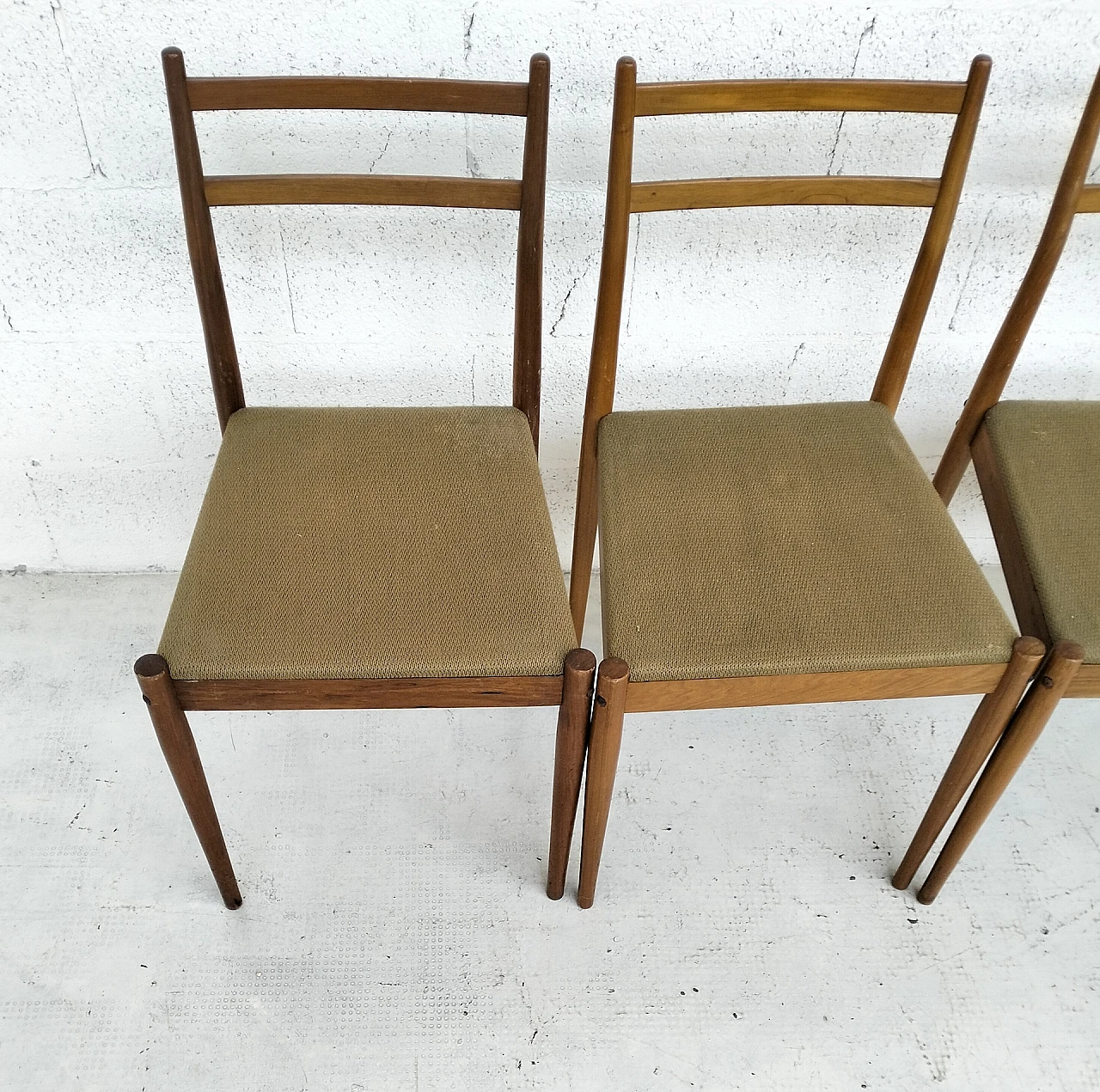 4 Chairs attributed to Gio Ponti for Reguitti, 1950s 6