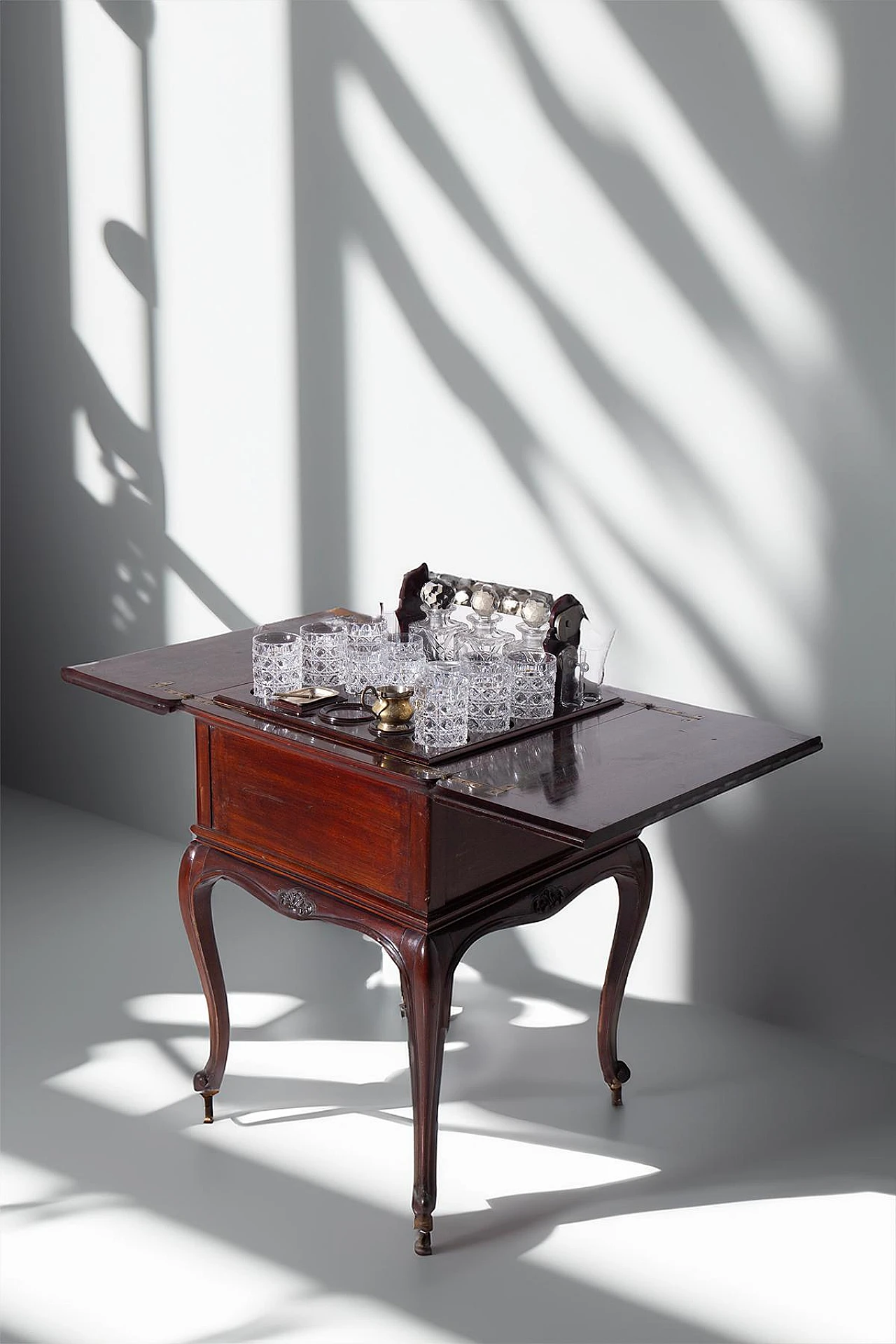 Victorian wood and brass bar cabinet, late 19th century 2