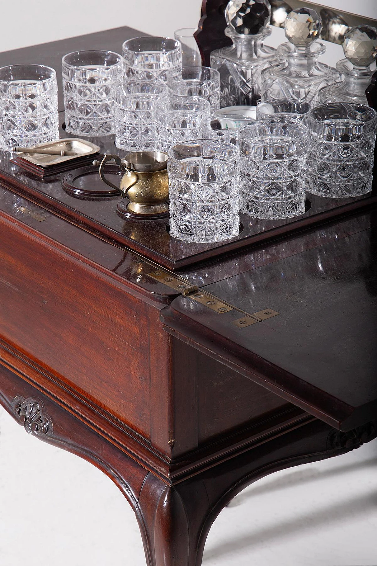 Victorian wood and brass bar cabinet, late 19th century 3