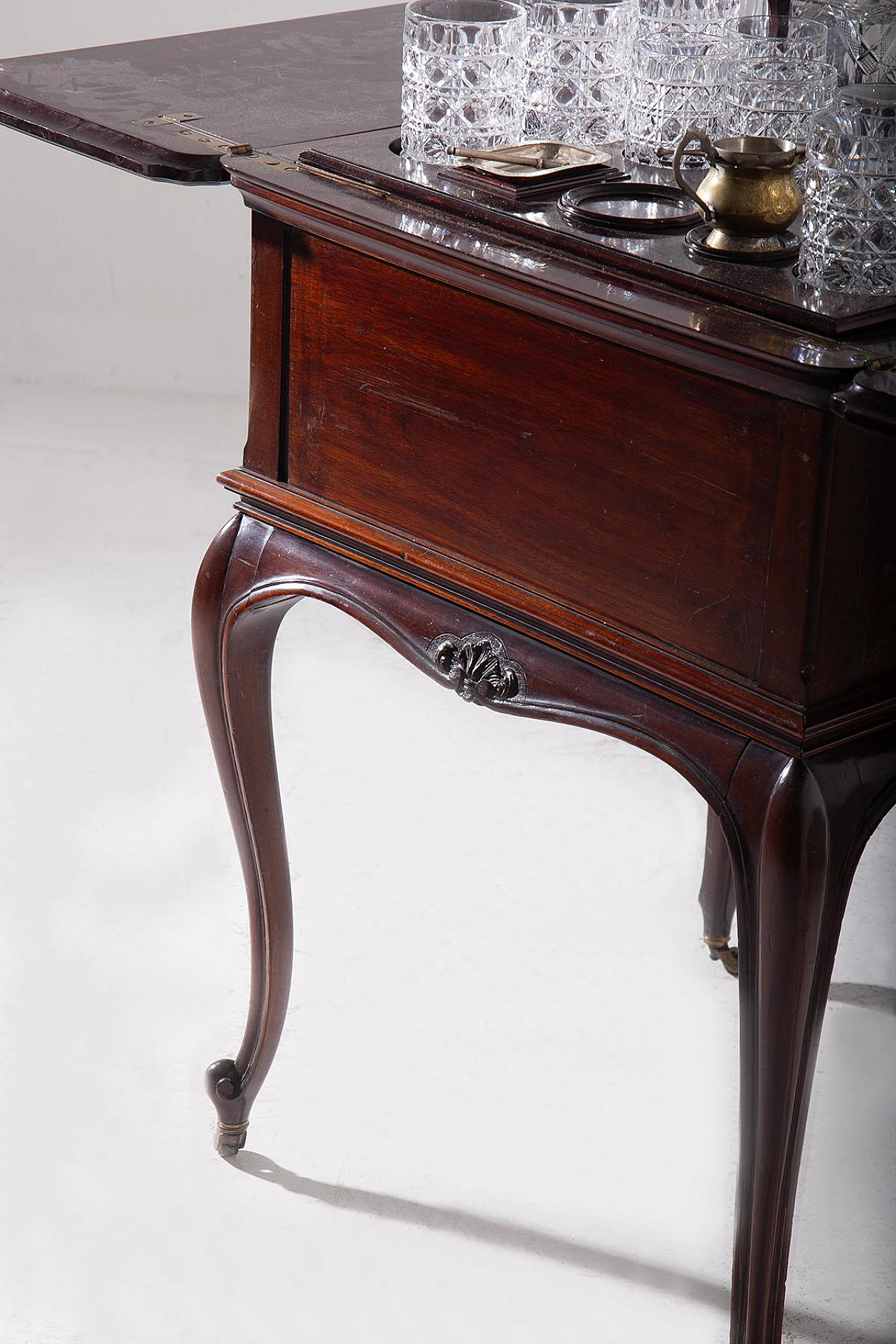 Victorian wood and brass bar cabinet, late 19th century 10