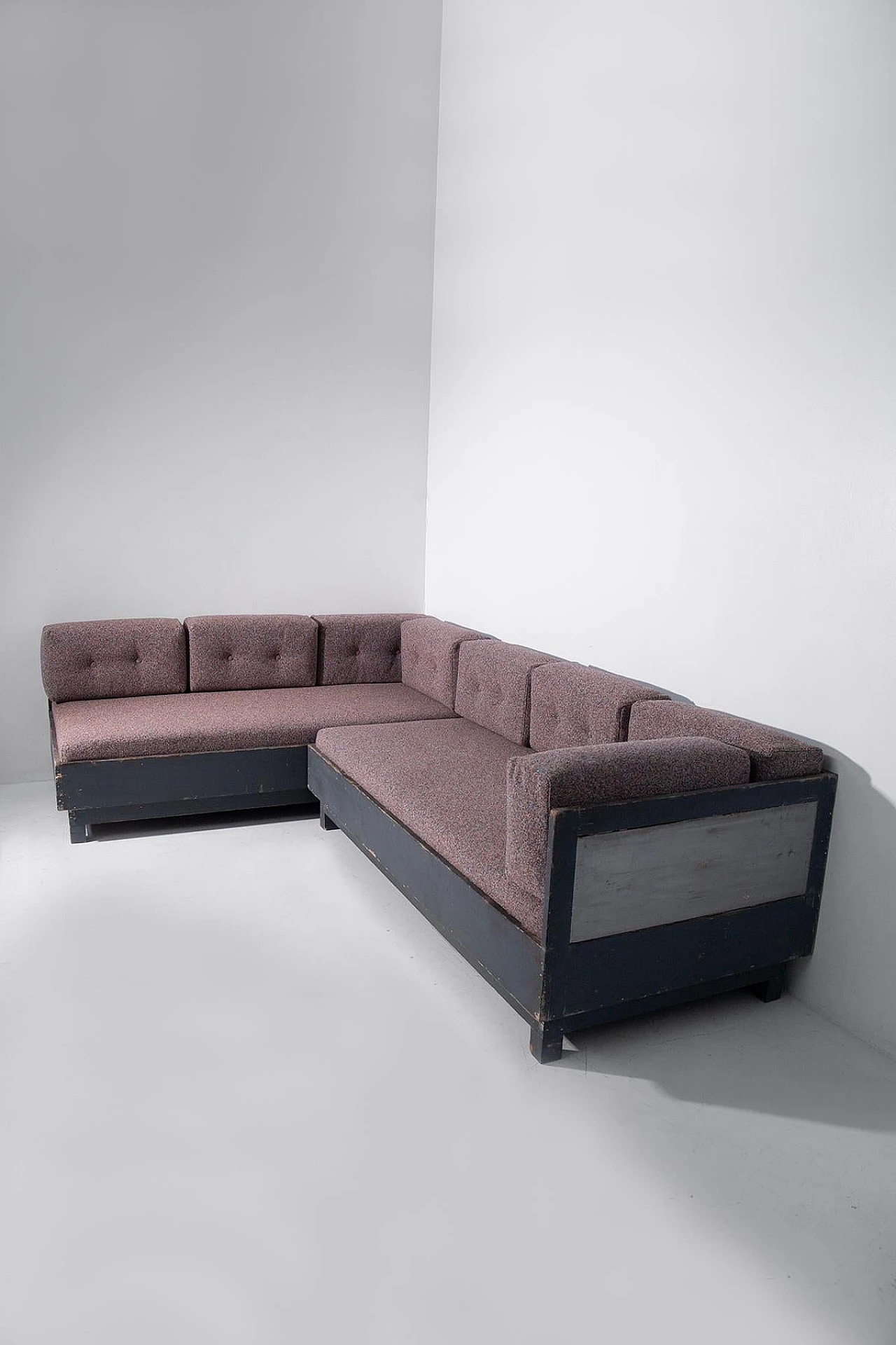 Futurist modular sofa in wood and fabric, 1920s 5