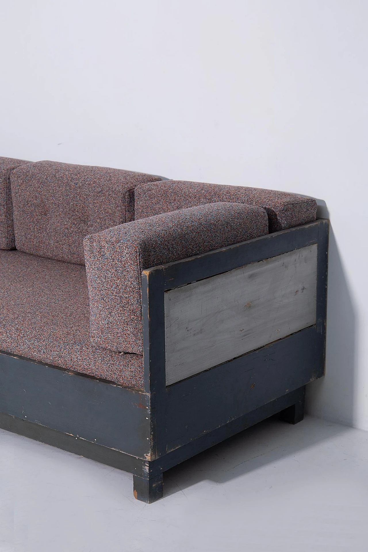 Futurist modular sofa in wood and fabric, 1920s 8