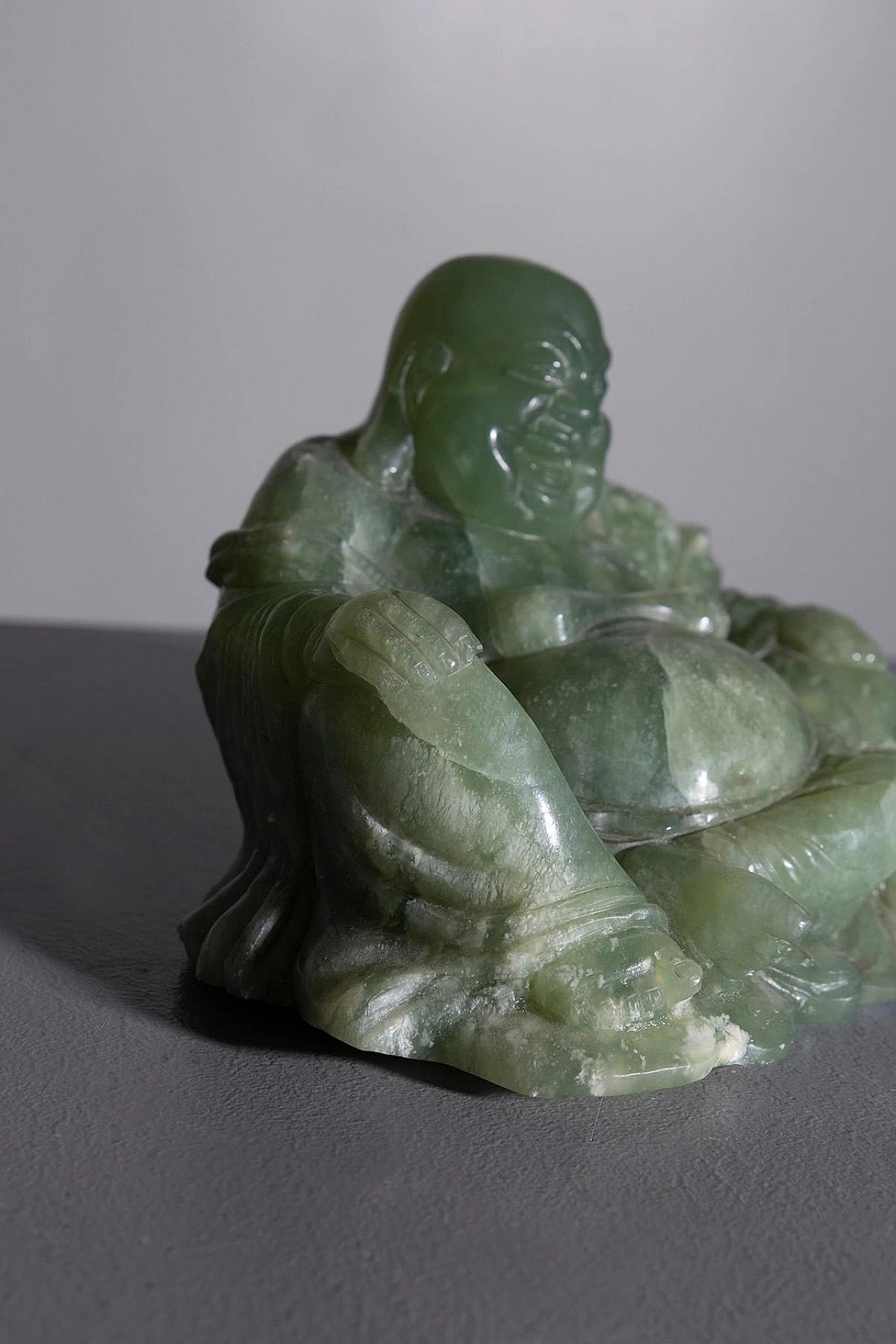 Buddha, scultura cinese in giada verde, anni '50 2