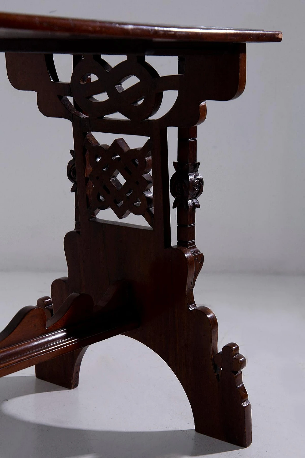 Art Nouveau style wood table with floral inlays on the top, 1940s 5