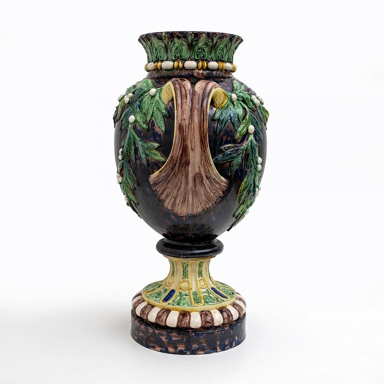 Palissy majolica vase with mistletoe, 1880 2