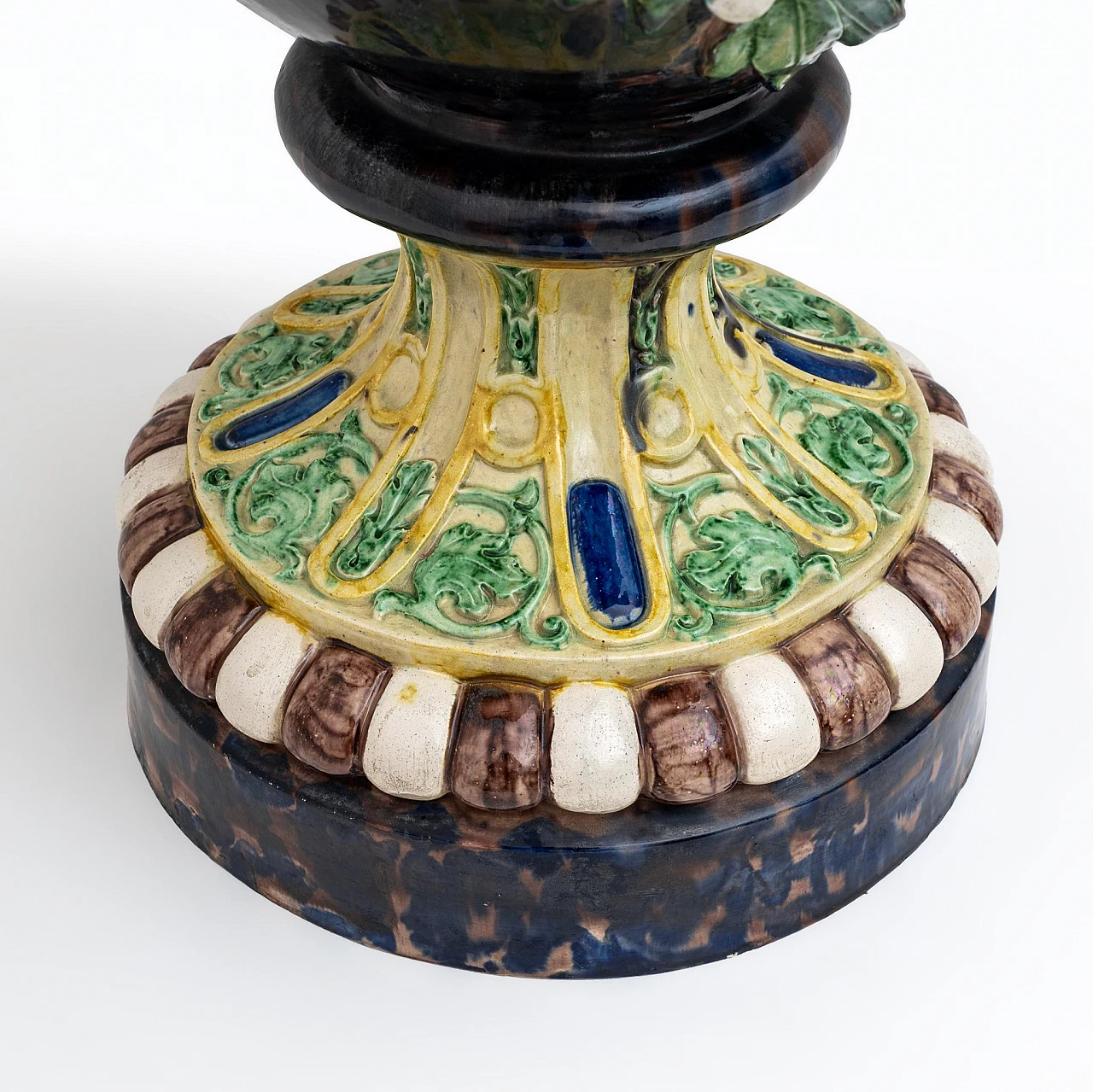 Palissy majolica vase with mistletoe, 1880 9