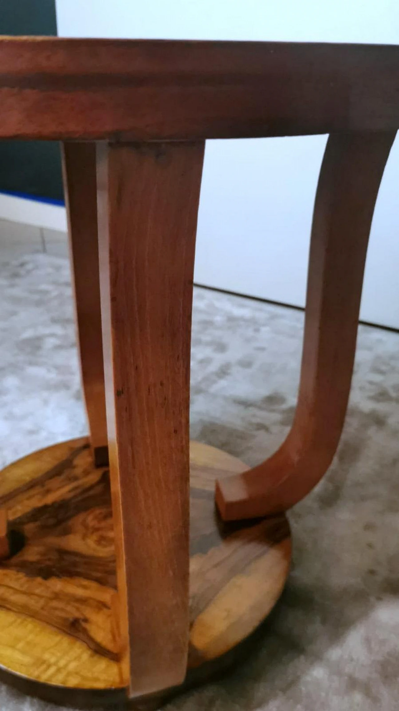 Art Déco coffee table in walnut burl with round top, 1930s 16