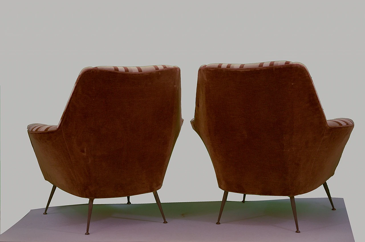 Pair of velvet armchairs attributed to Gigi Radice for Minotti, 1950s 2