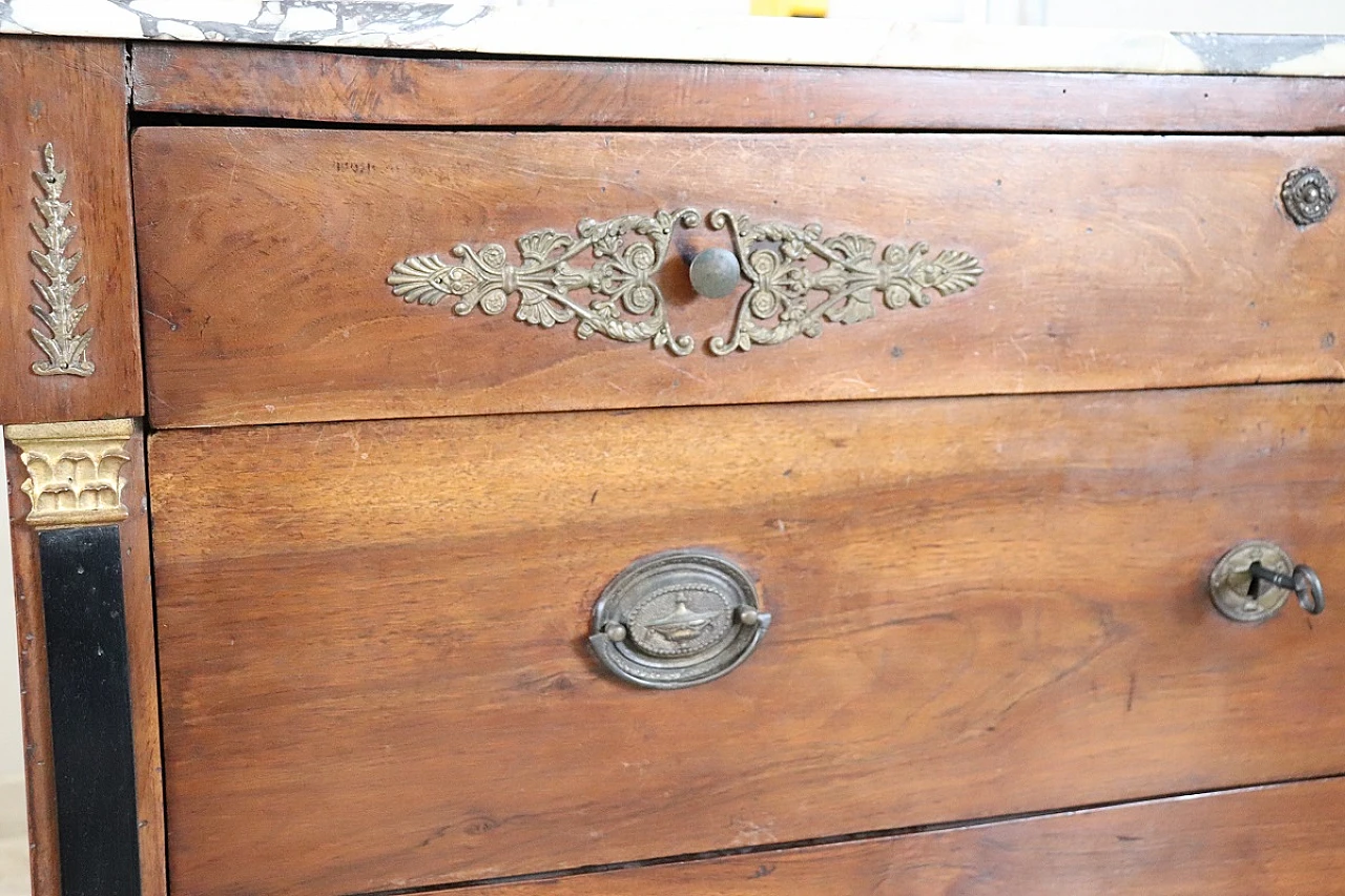 Empire walnut commode with marble top, early 19th century 15