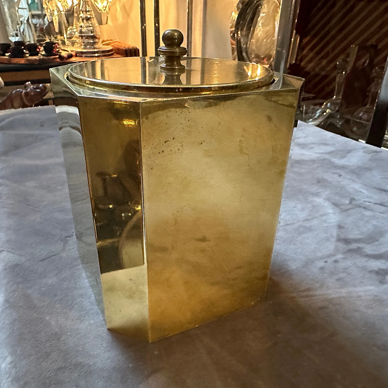 Octagonal solid brass ice bucket, 1950s 2