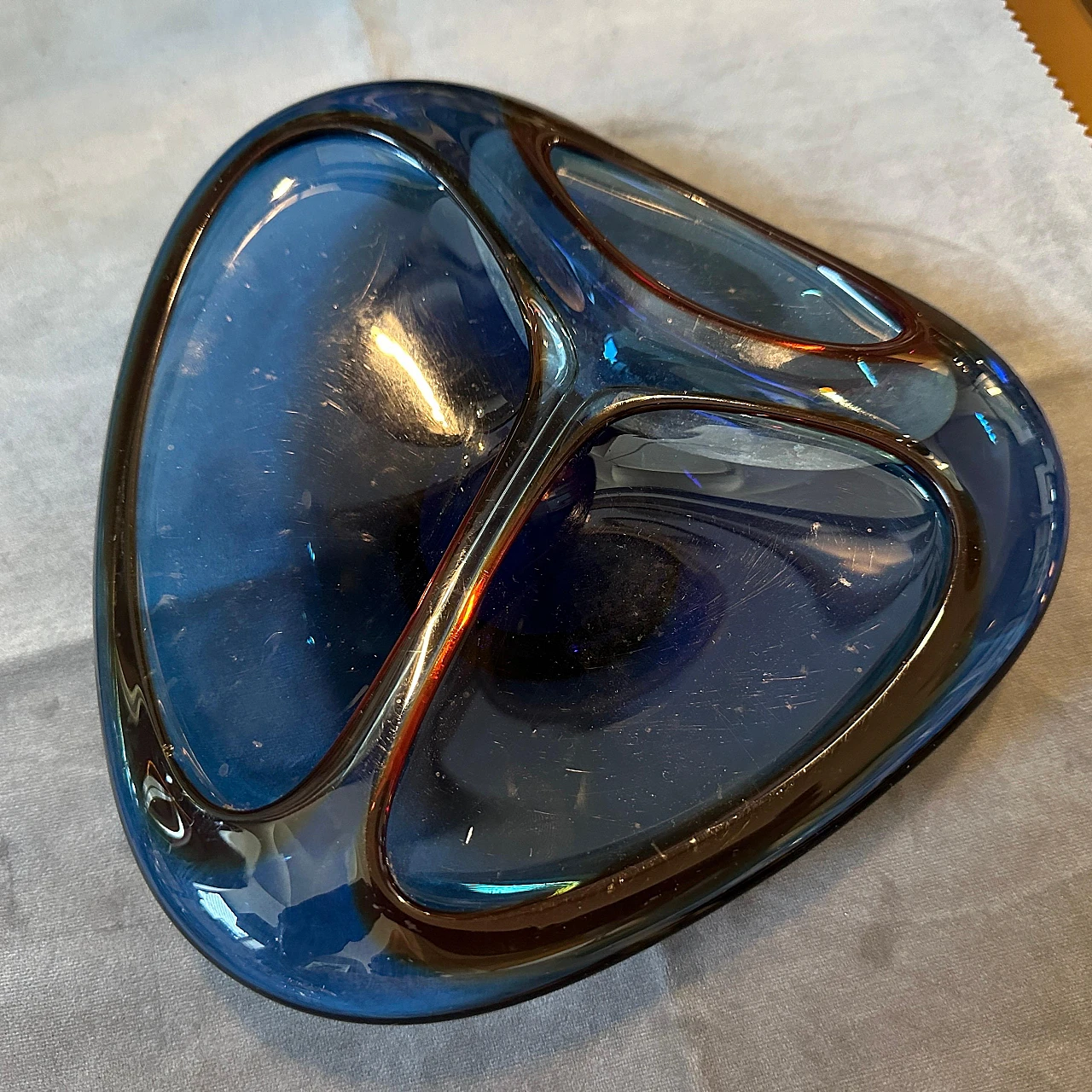 Triangular blue and brown Murano glass ashtray, 1980s 10