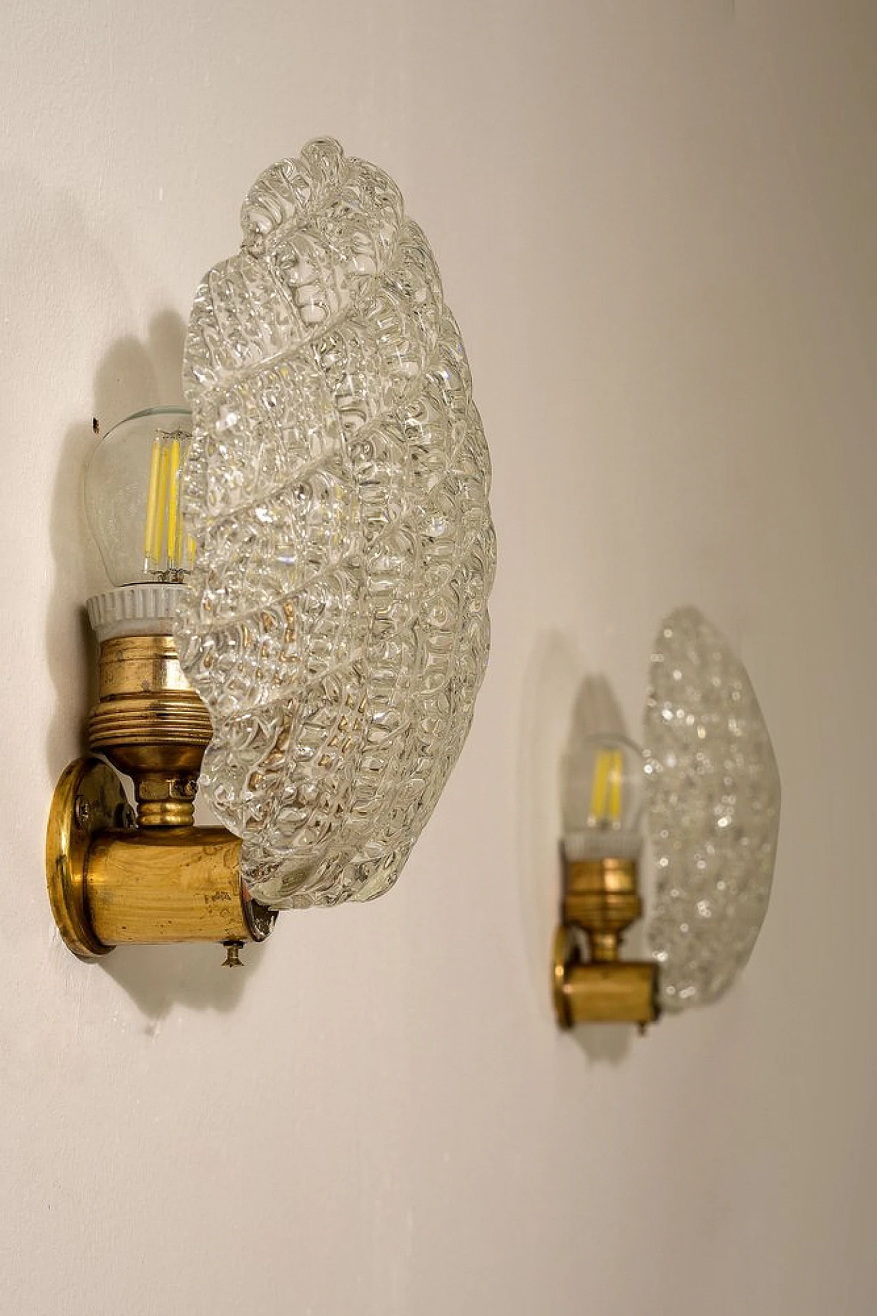 Pair of Art Deco wall lights attributed to Barovier & Toso, 1930s 1