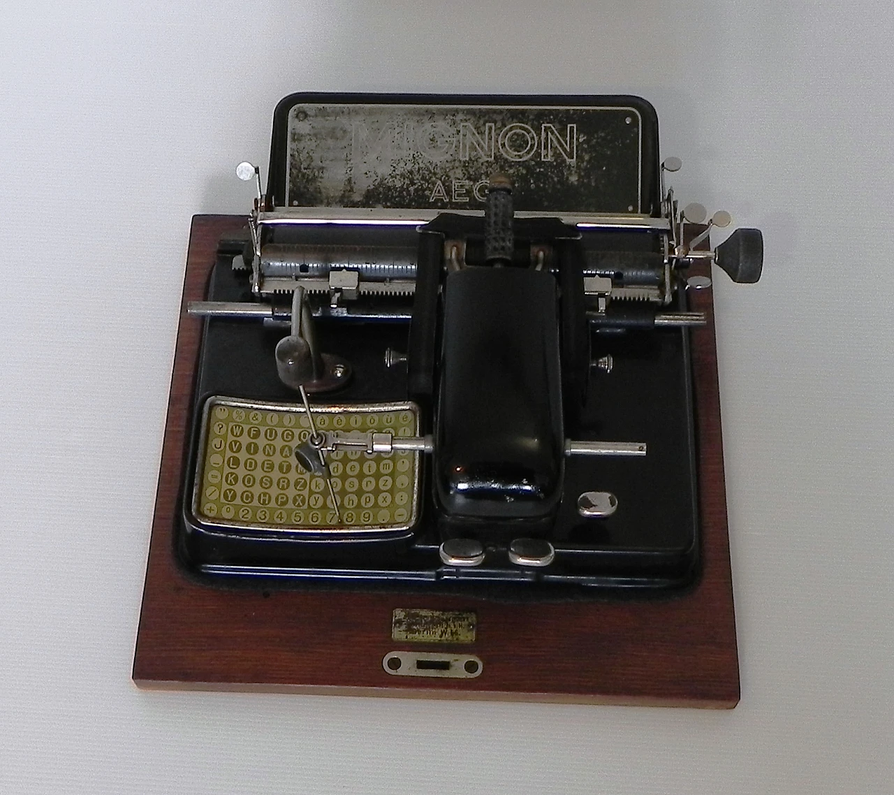 Portable Mignon 2 typewriter by AEG, 1920s 1