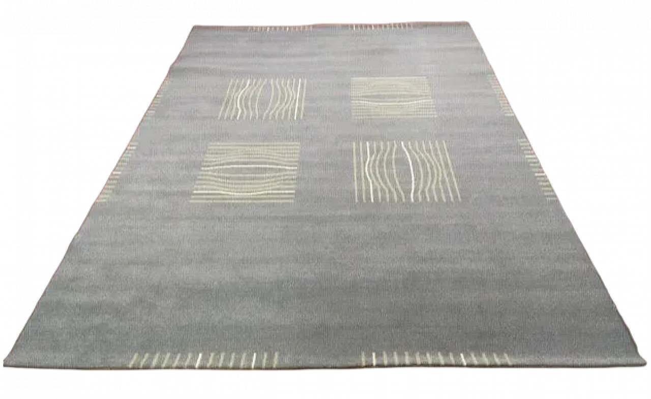 Polypropylene rug by Natuzzi with stylized geometric pattern 5