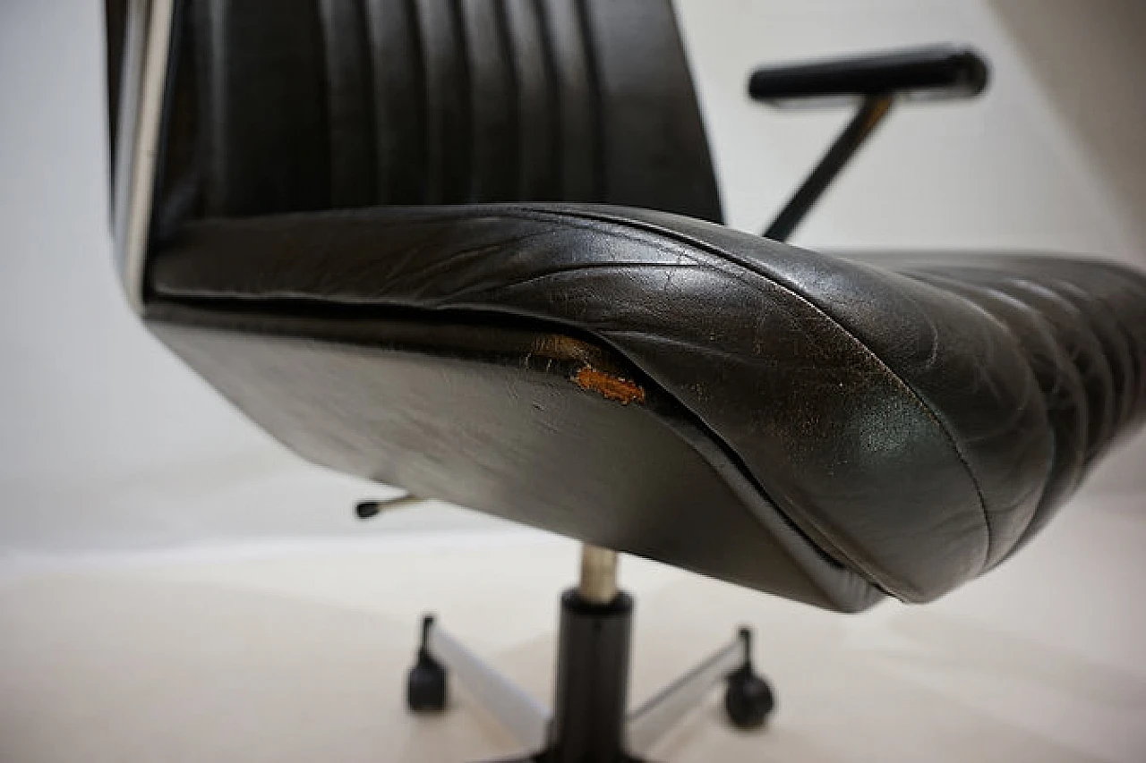 Black leather 7014 office armchair by Stoll Giroflex, 1970s 5
