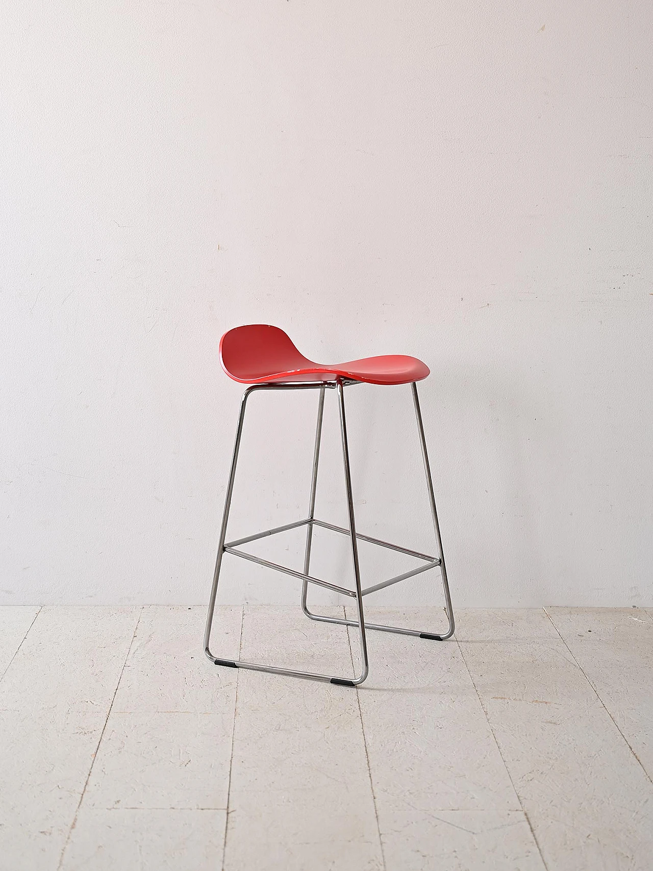 Scandinavian chromed and red enameled metal stool, 1960s 2