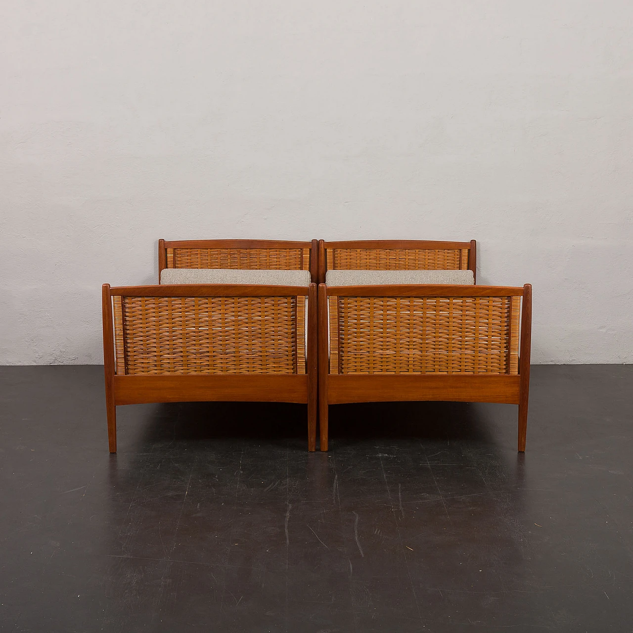 Pair of teak and rattan beds attributed to Kai Winding, 1950s 6