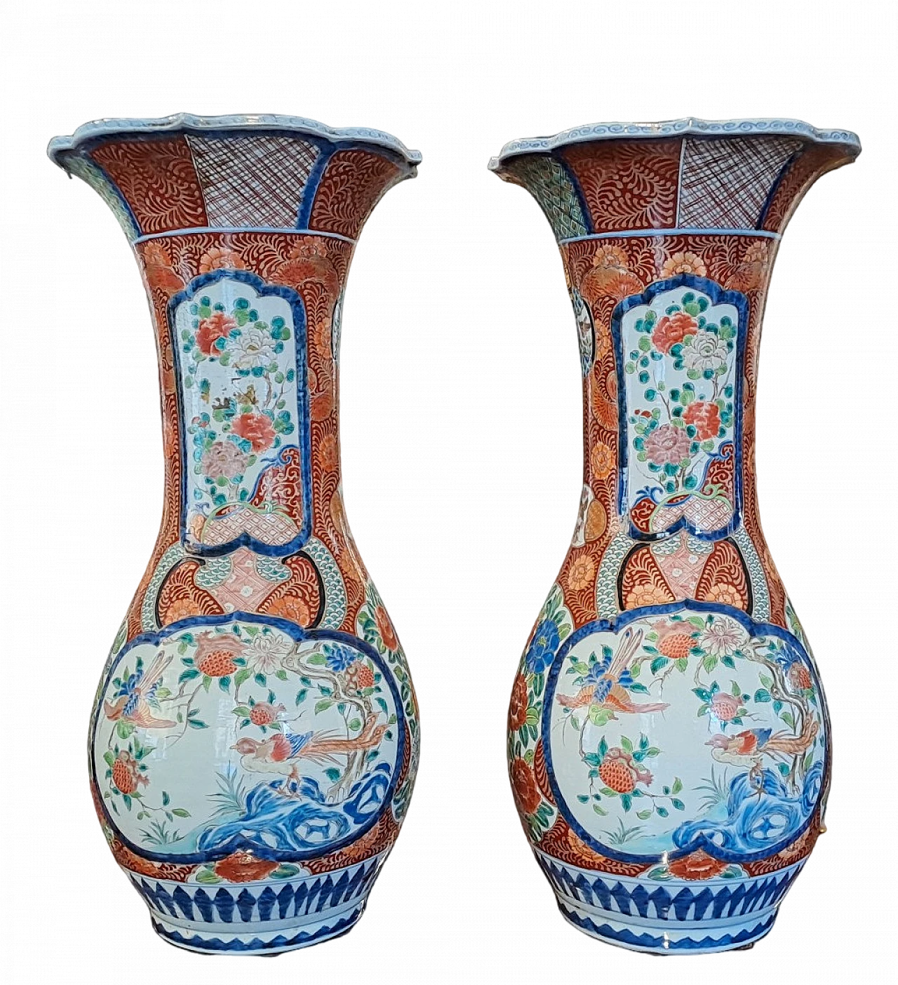 Coppia di vasi Imari in porcellana dipinta, '800 11