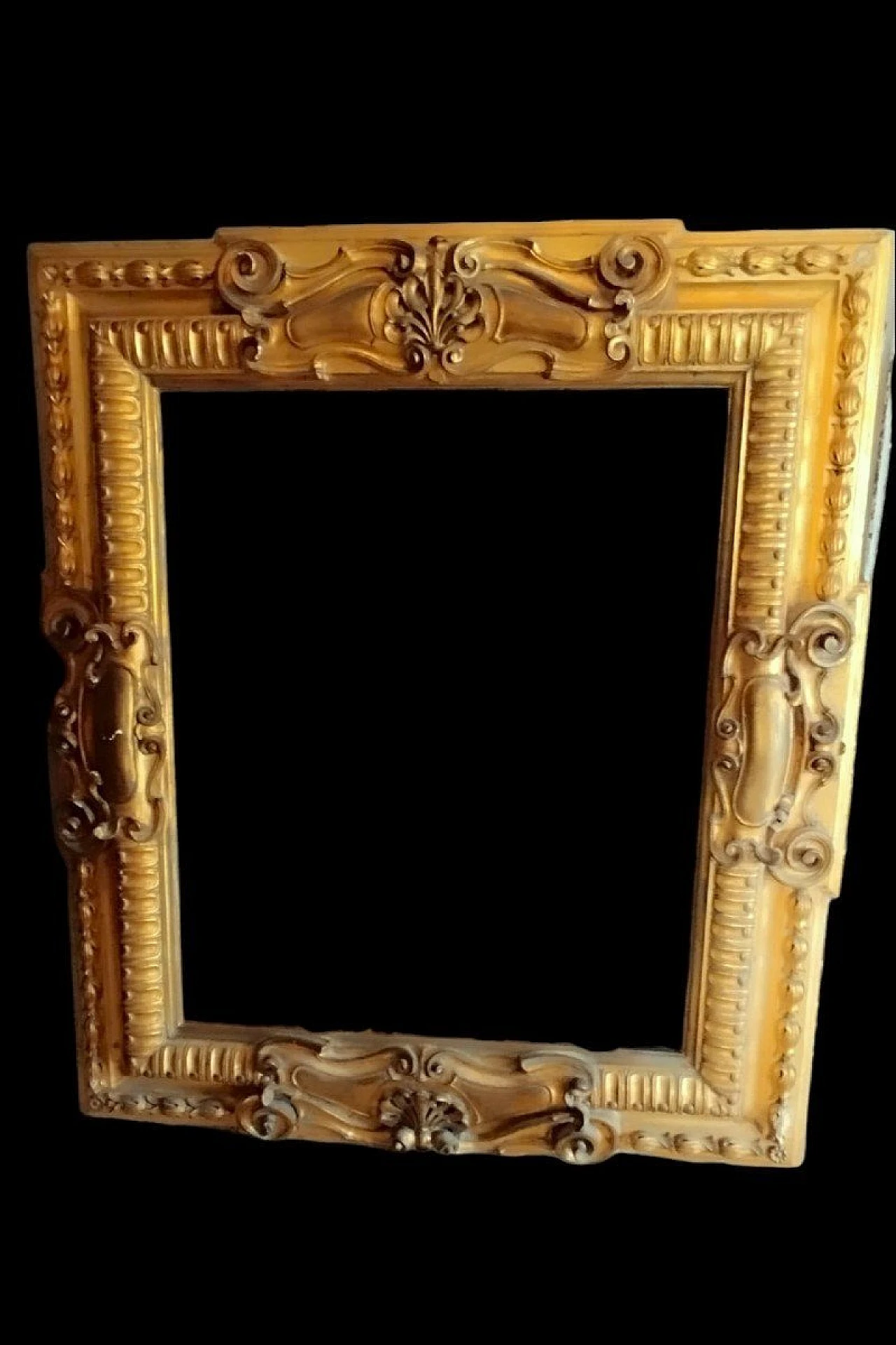 Carved and gilded wood frame, second half of the 19th century 1